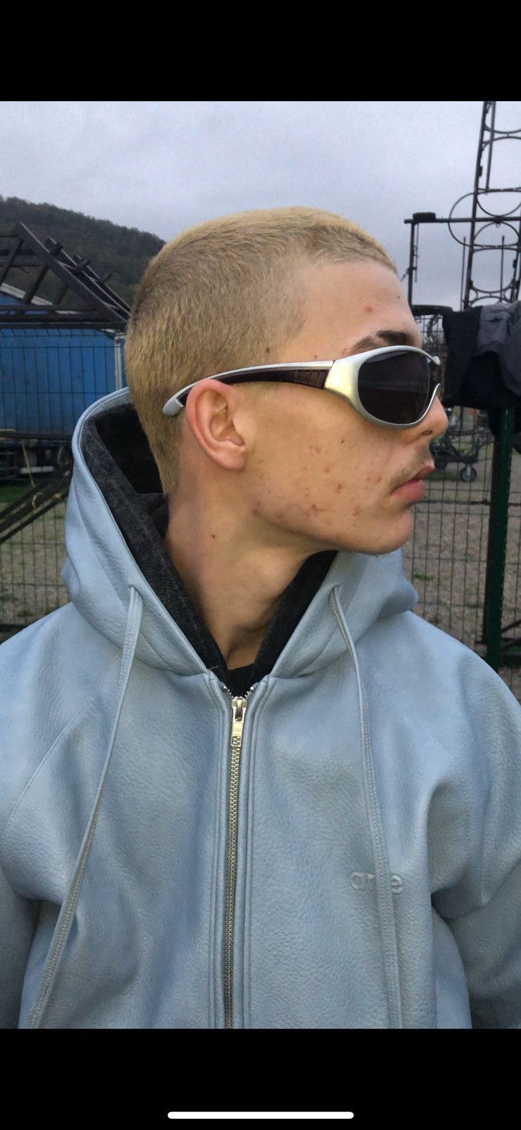 Designer Futuristic Oakley style glassesY2K Size ONE SIZE - 4 Thumbnail