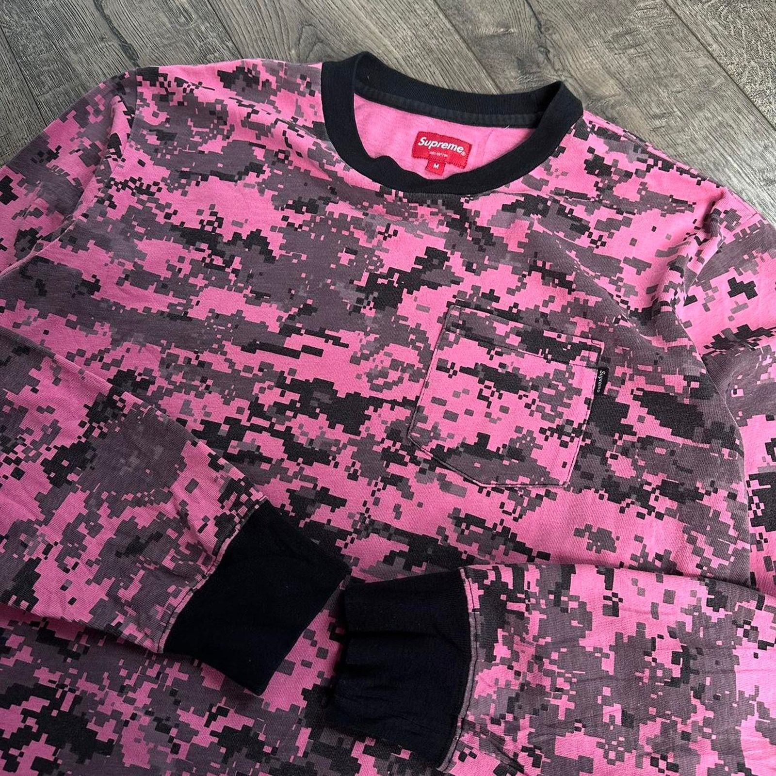 Supreme Pink Cotton Digi Camo SS17 Supreme Pocket Longsleeve Shirt Size US M / EU 48-50 / 2 - 5 Thumbnail