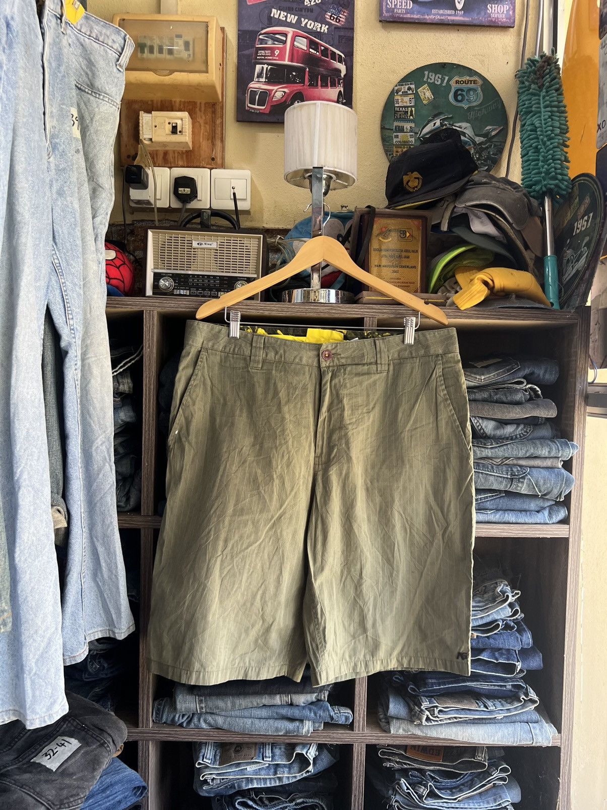 Analog 🔥Analog Stripe Cropped Pant Size US 37 - 1 Thumbnail