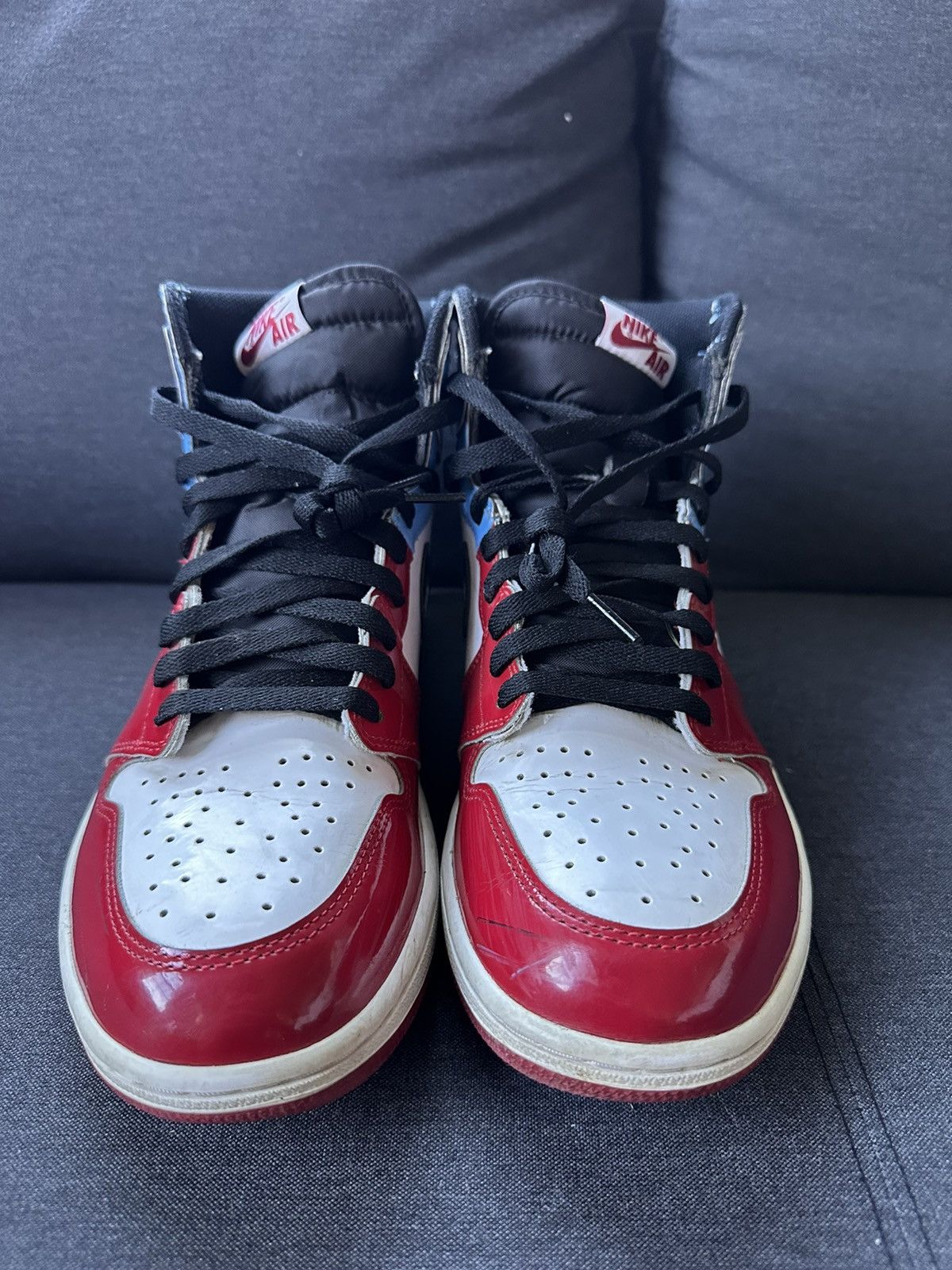 Jordan Brand × Nike Jordan 1 High OG Fearless Size US 10.5 / EU 43-44 - 3 Thumbnail