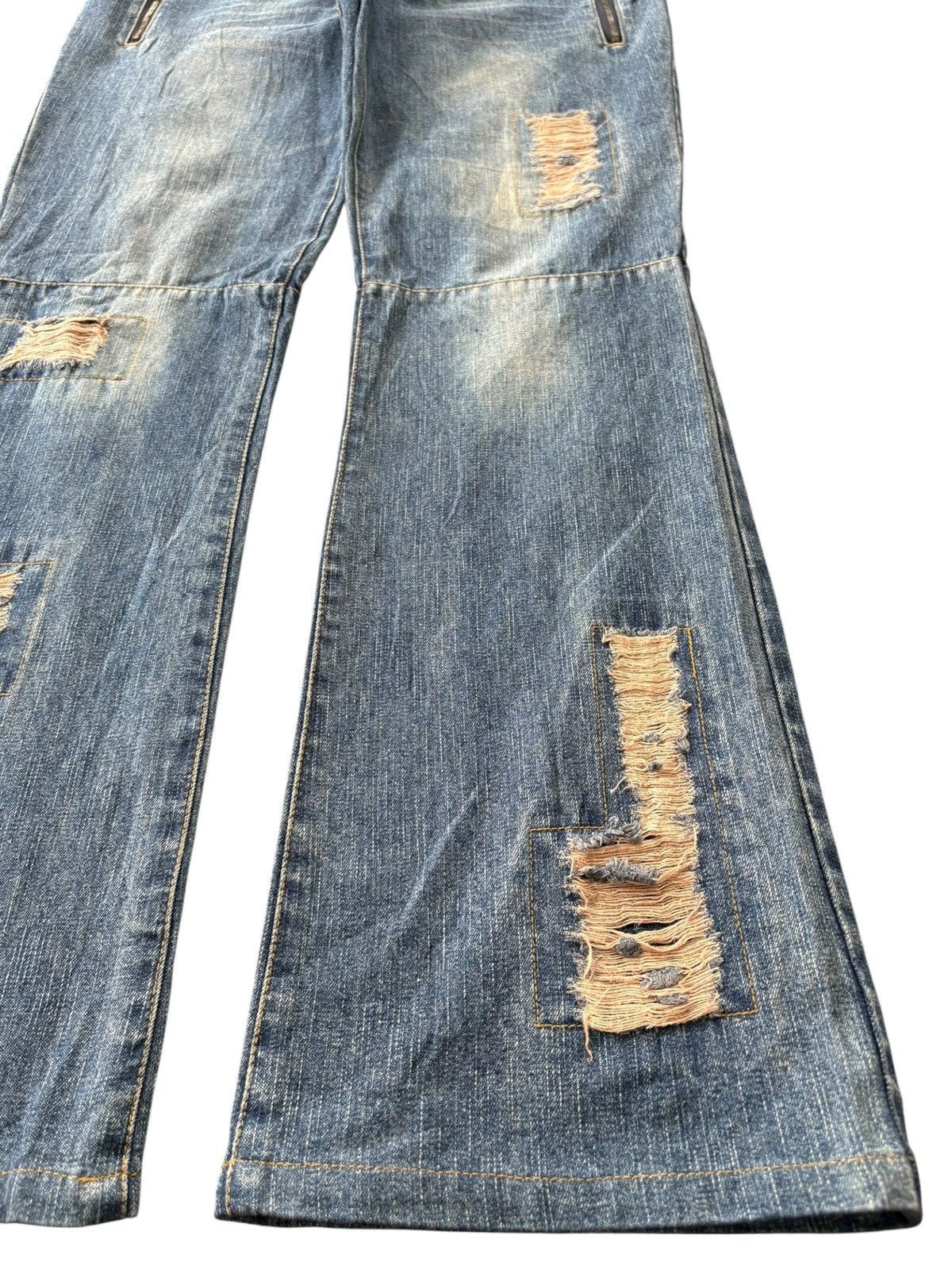 Tornado Mart Vintage Japanese Brand Distressed Patched Flare Jeans Size 32" / US 10 / IT 46 - 6 Thumbnail
