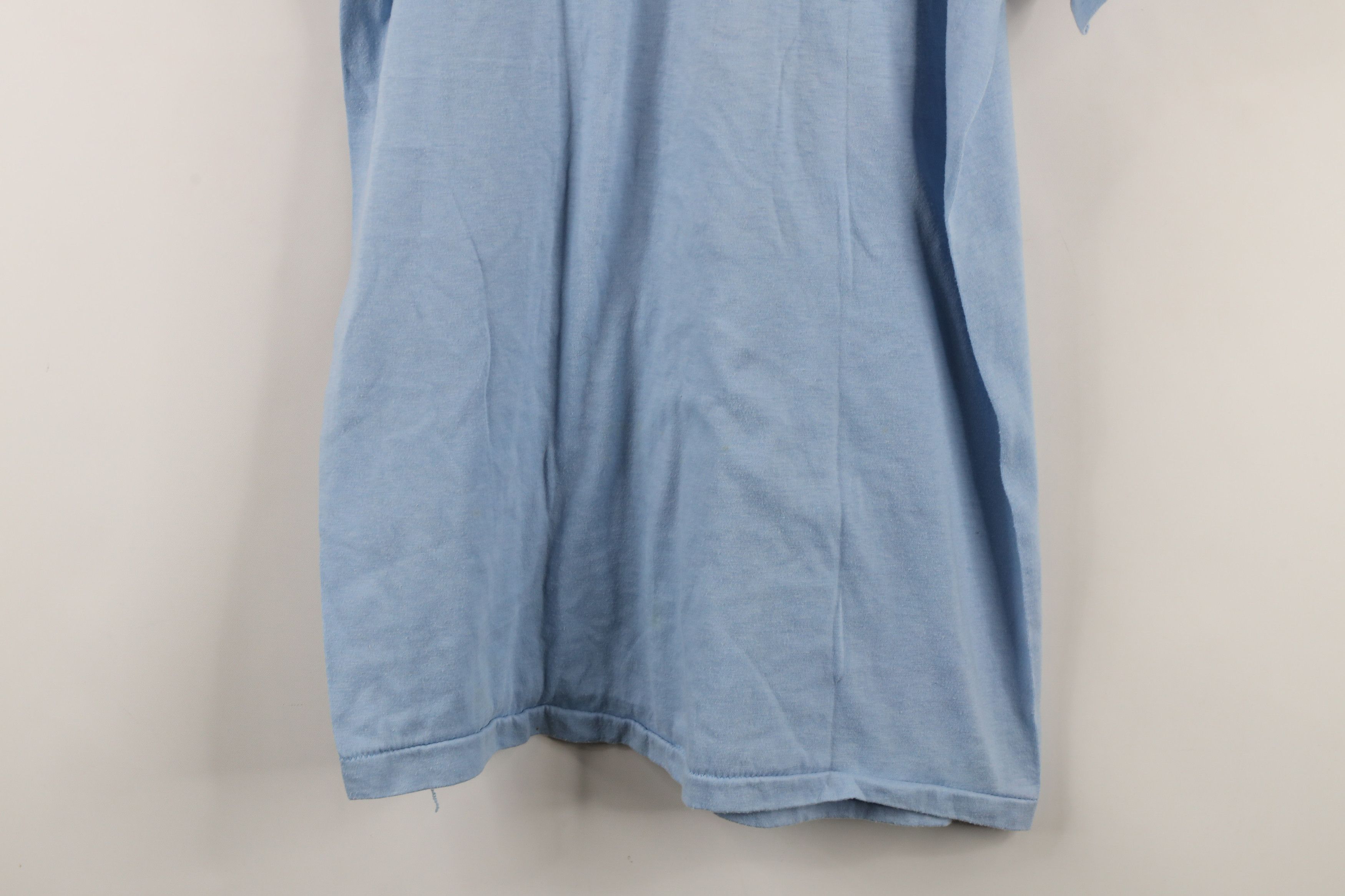 Vintage Vintage 80s Streetwear Need Love Too T-Shirt Blue USA Size US XL / EU 56 / 4 - 10 Thumbnail