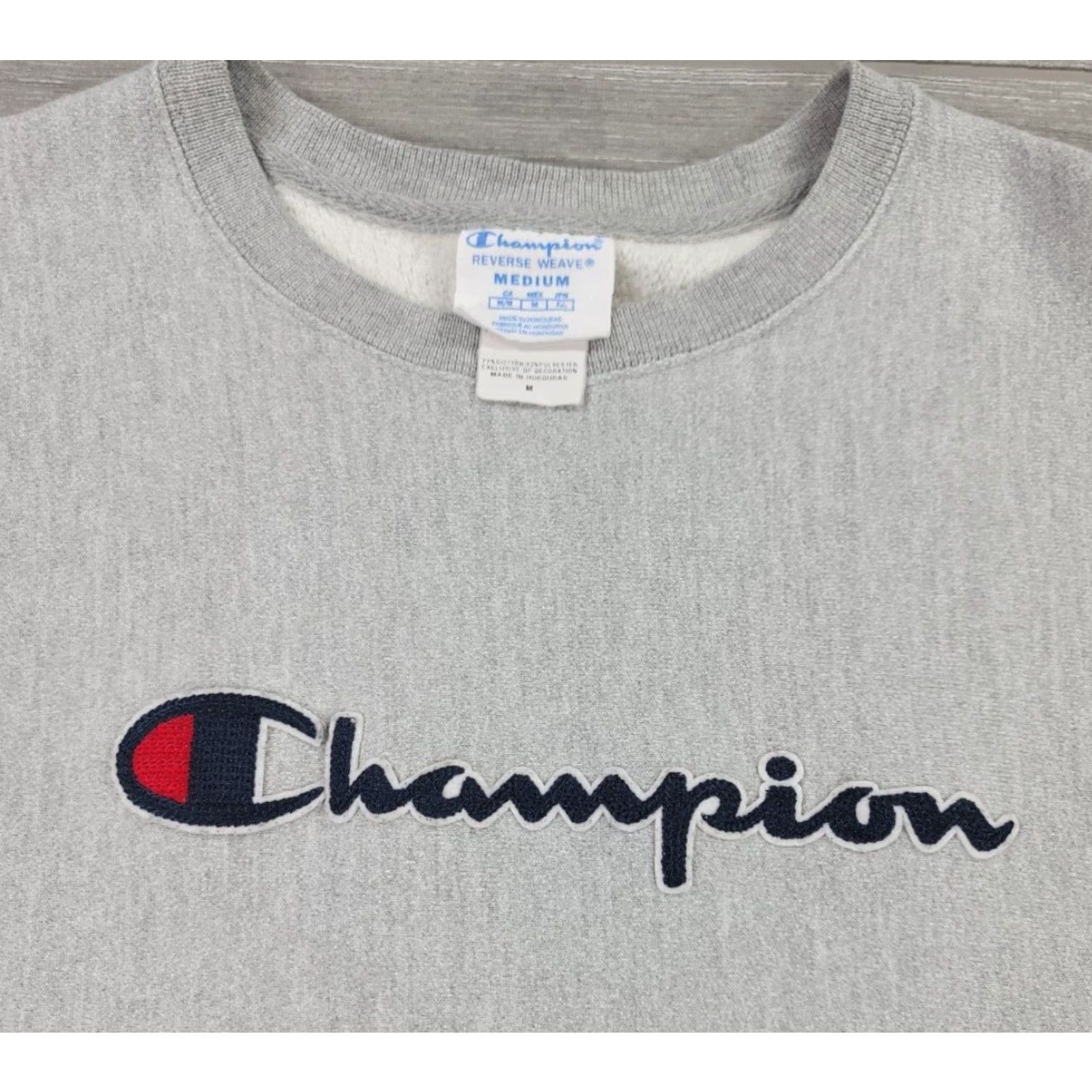 Champion VINTAGE Champion Reverse Weave Sweatshirt Gray Logo Crew Neck Women M Medium Casual Pullover Athletic Activewear Eveningwear Women’s? Size M / US 6-8 / IT 42-44 - 4 Thumbnail