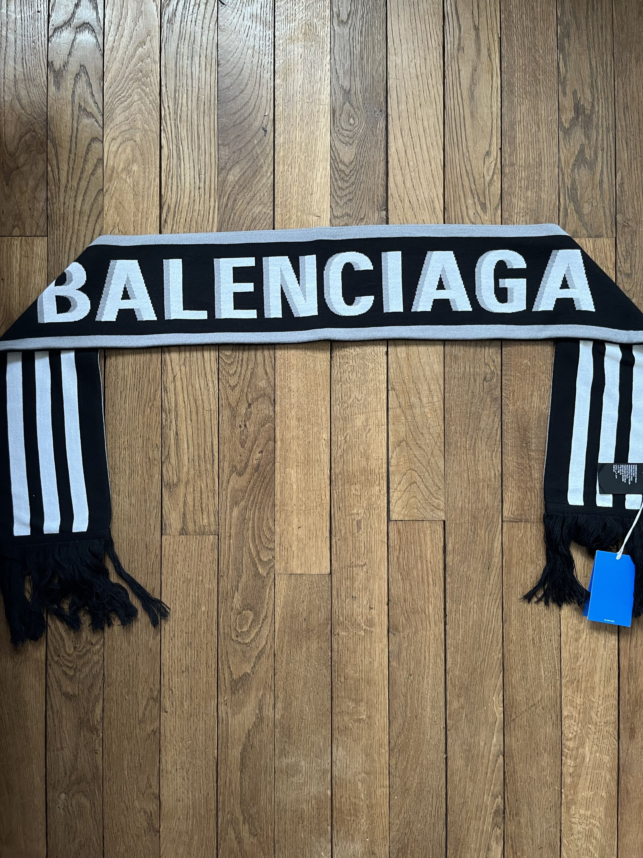 Adidas × Balenciaga Balenciaga x Adidas football scarf Size ONE SIZE - 3 Thumbnail
