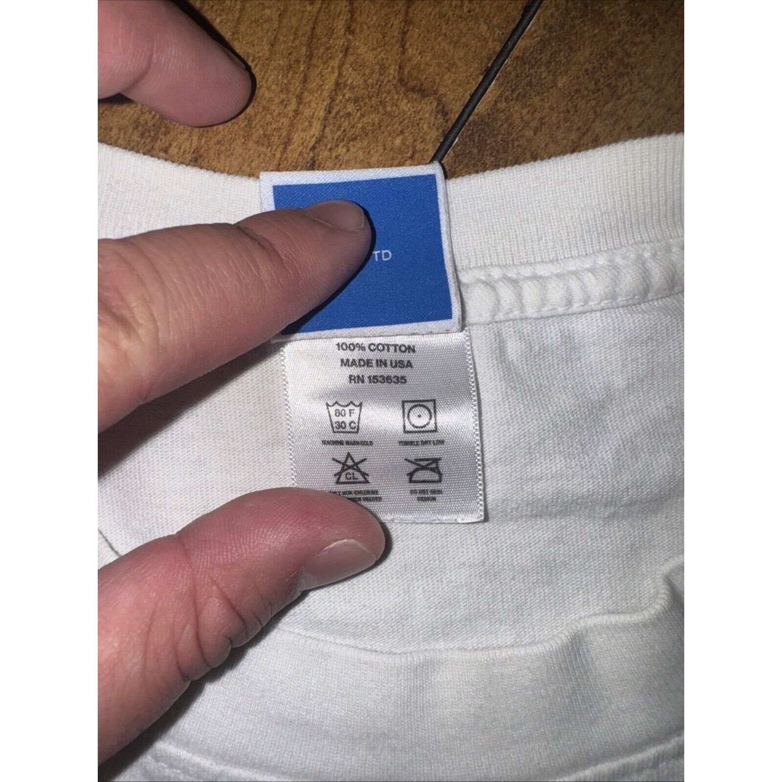 Undefeated × Vintage Vintage Undefeated Graphic T-Shirt White Small 19x25 Size US S / EU 44-46 / 1 - 7 Thumbnail