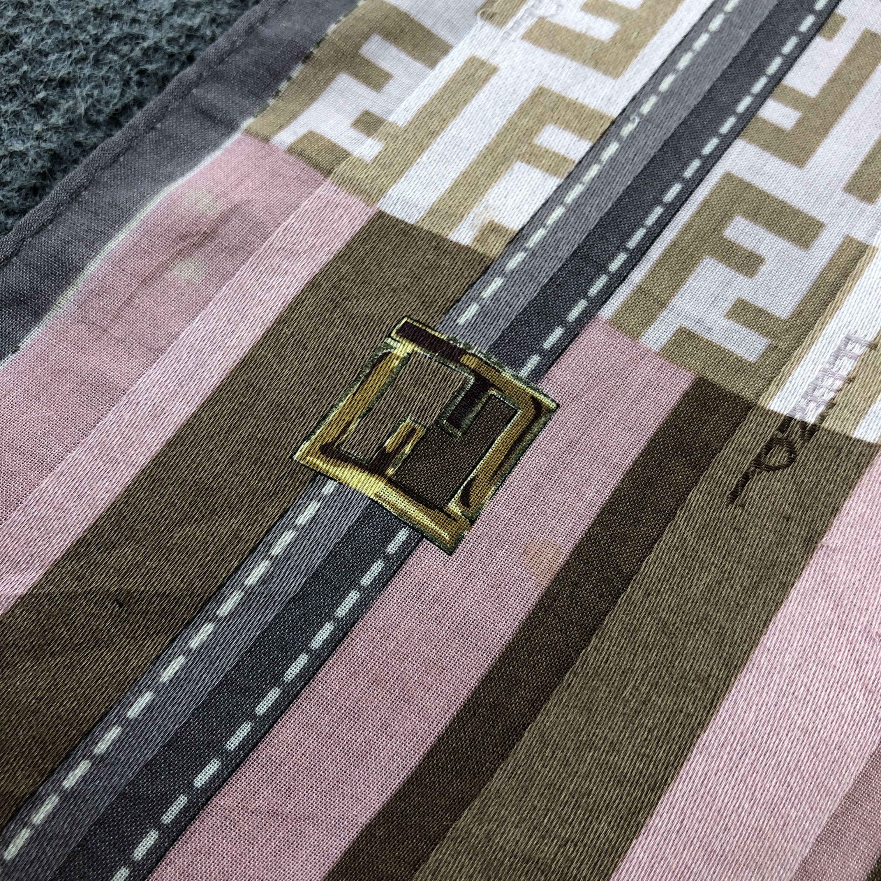 Vintage Fendi Monogram FF Handkerchief Neckerchief Bandana H2717 Size ONE SIZE - 8 Thumbnail