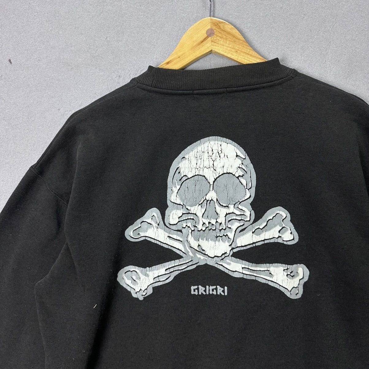 Japanese Brand Vintage Grigri Skull Crewneck Sweatshirt Punk Streetwear Size US L / EU 52-54 / 3 - 5 Thumbnail