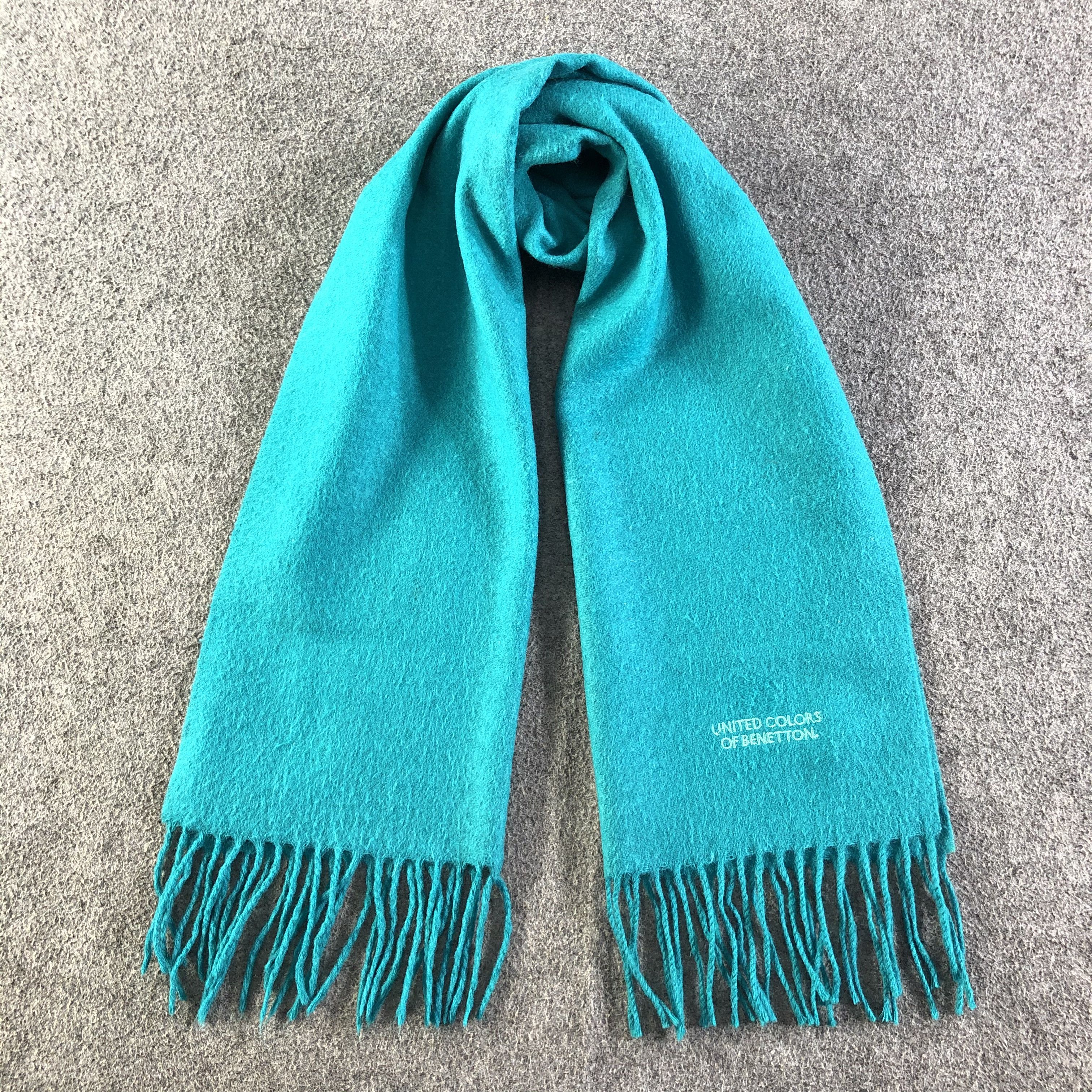United Colors Of Benetton United Colors Of Benetton Scarf / Muffler / Neckwear P686 Size ONE SIZE - 1 Thumbnail