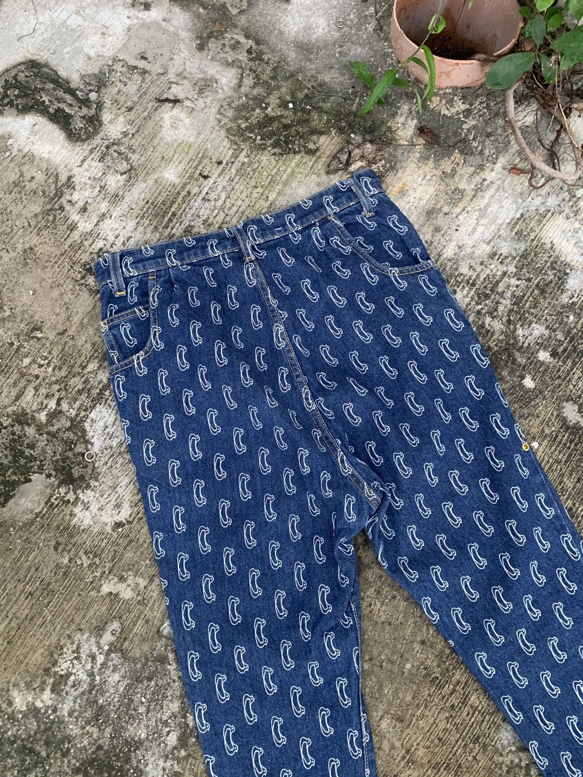 Issey Miyake × mercibeaucoup Mercibeaucoup issey miyake full print jeans Size 28" / US 6 / IT 42 - 16 Thumbnail