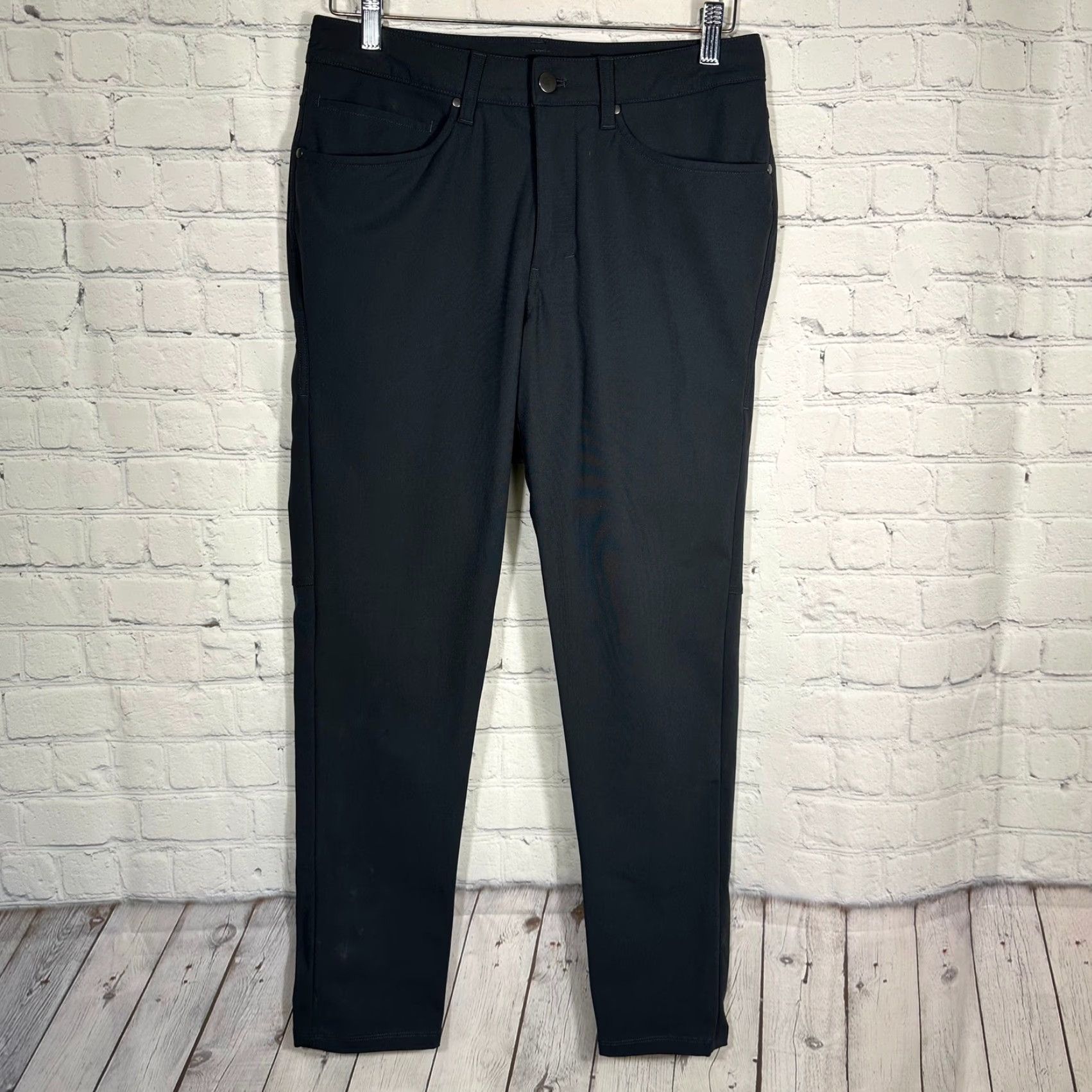Lululemon Lululemon Commission Pant Slim Mens 29 Gray Chino 5-Pocket Technical Trousers Slim Fit Warm Weather Ready Size US 29 - 2 Thumbnail