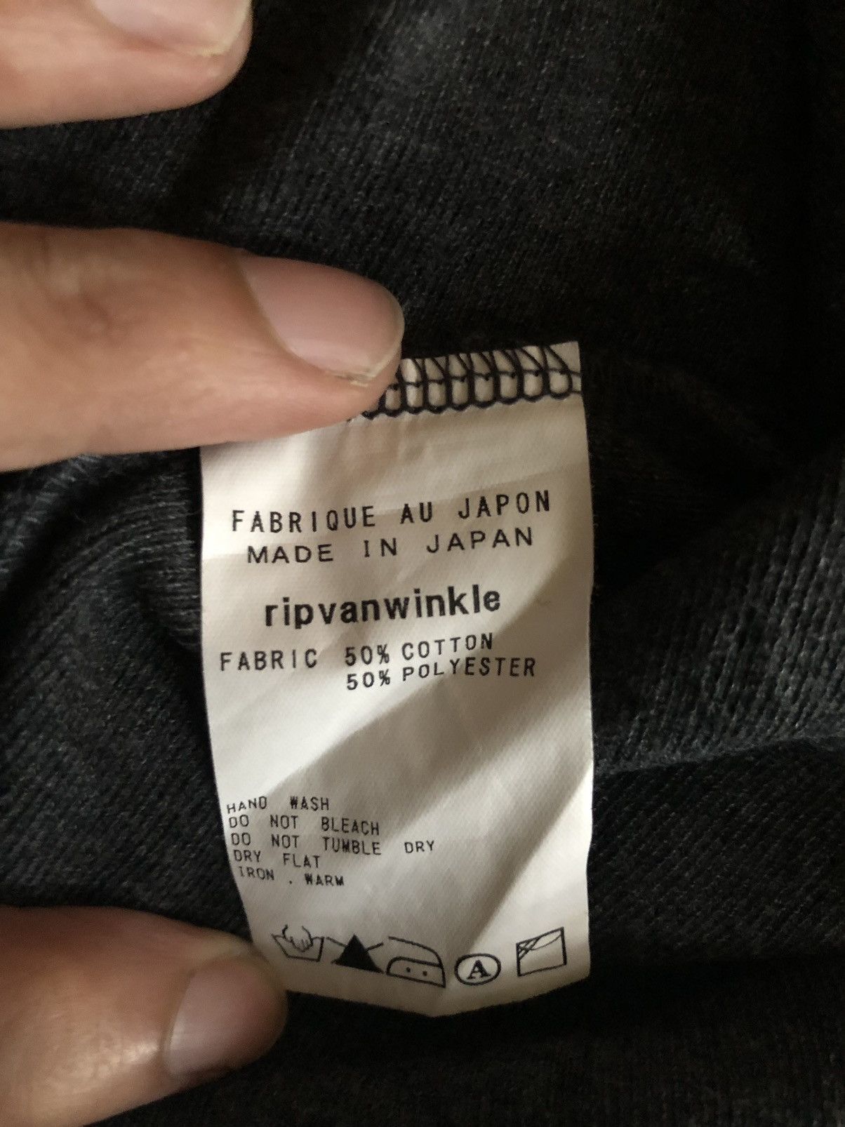 RIPVANWINKLE 🇯🇵Ripvanwinkle 90s style Hook fastening long sleeve Size US L / EU 52-54 / 3 - 9 Thumbnail