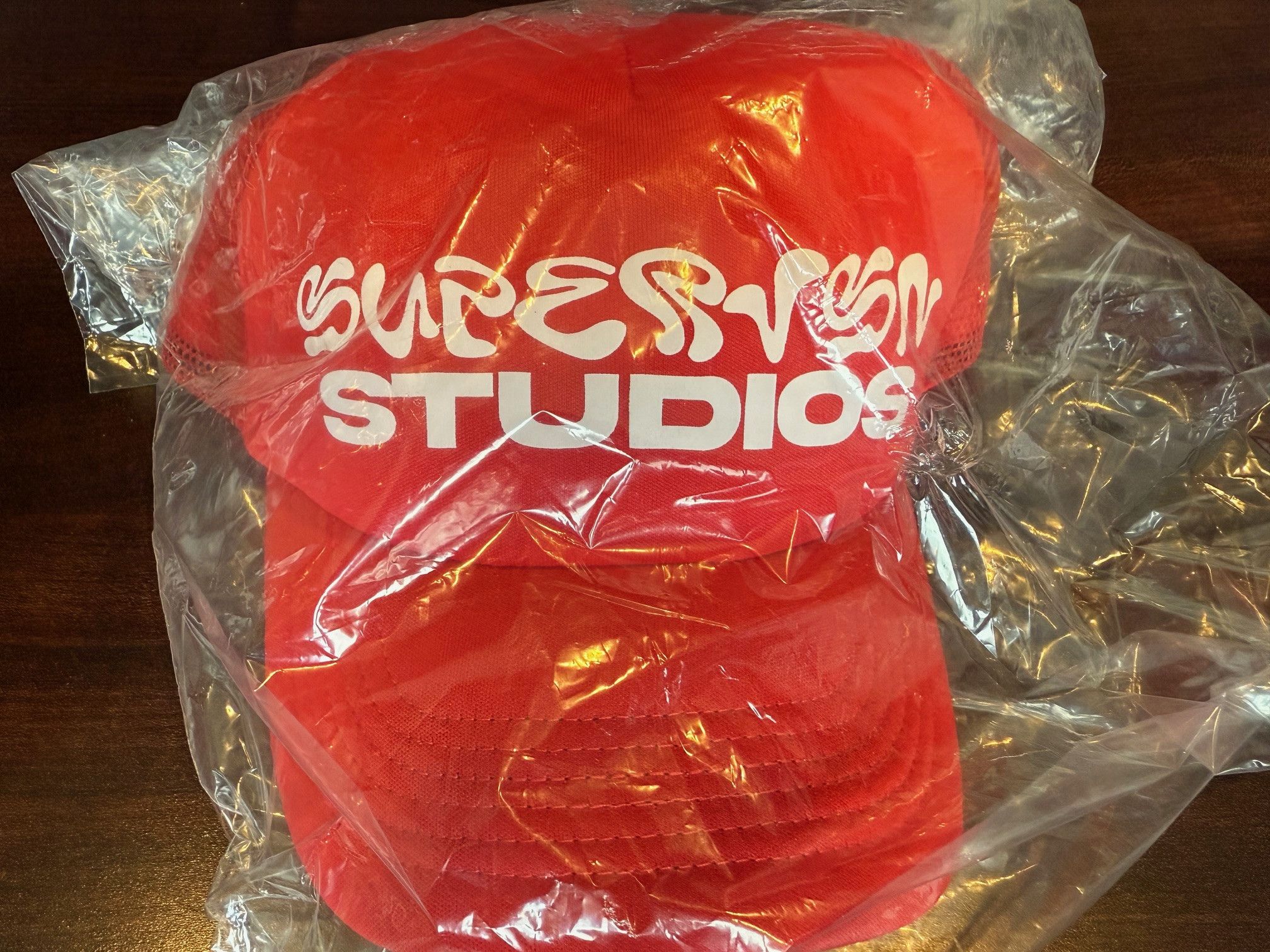 Supervsn Supervsn Wavy logo trucker Hat Size ONE SIZE - 1 Preview
