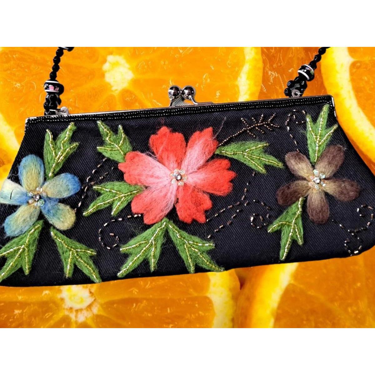 Other Black Beaded Strap Clutch with Felt Flowers and Beads Size ONE SIZE - 5 Thumbnail
