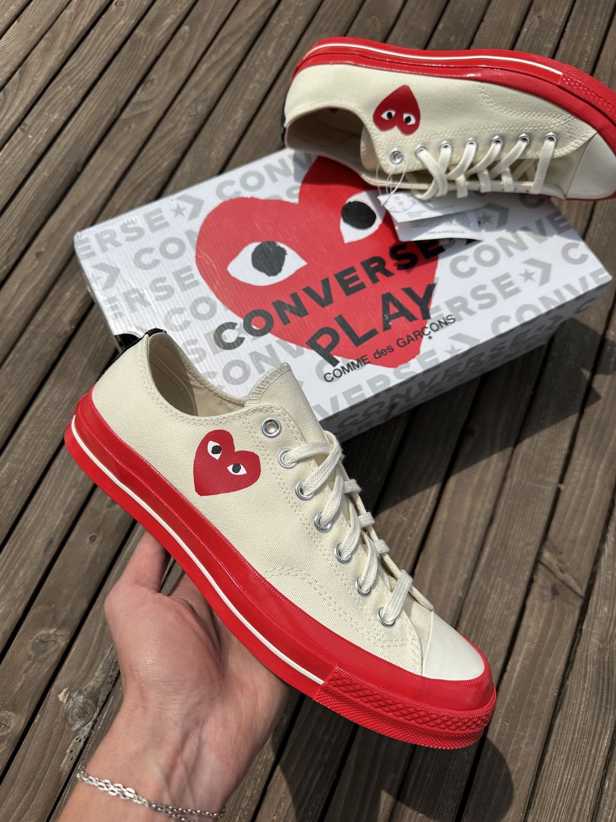 Converse Converse x Comme des Garçons PLAY Chuck 70 Low Pristine Red Size US 8 / EU 41 - 2 Thumbnail