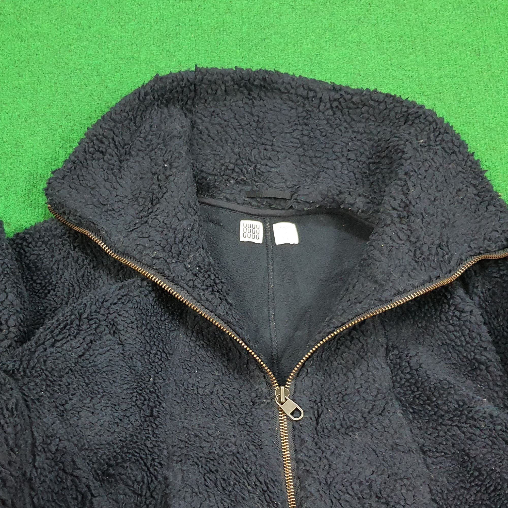 Japanese Brand × Vintage Vintage Uniqlo Custom Logo Winter Fleece Jacket Size US M / EU 48-50 / 2 - 4 Thumbnail