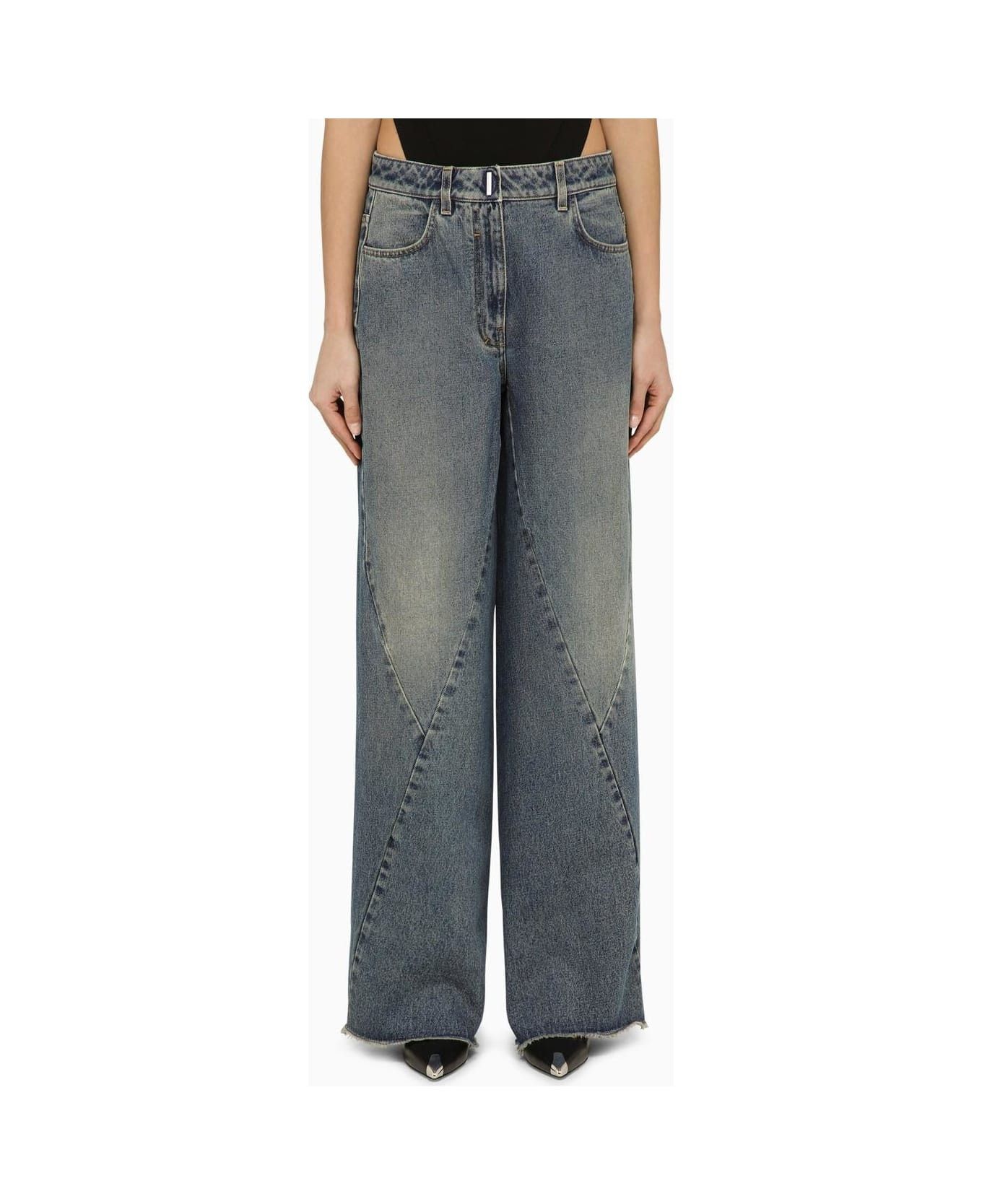 Givenchy o1y0925 Denim Pant in Blue Size 24" / US 00 / IT 34 - 1 Thumbnail