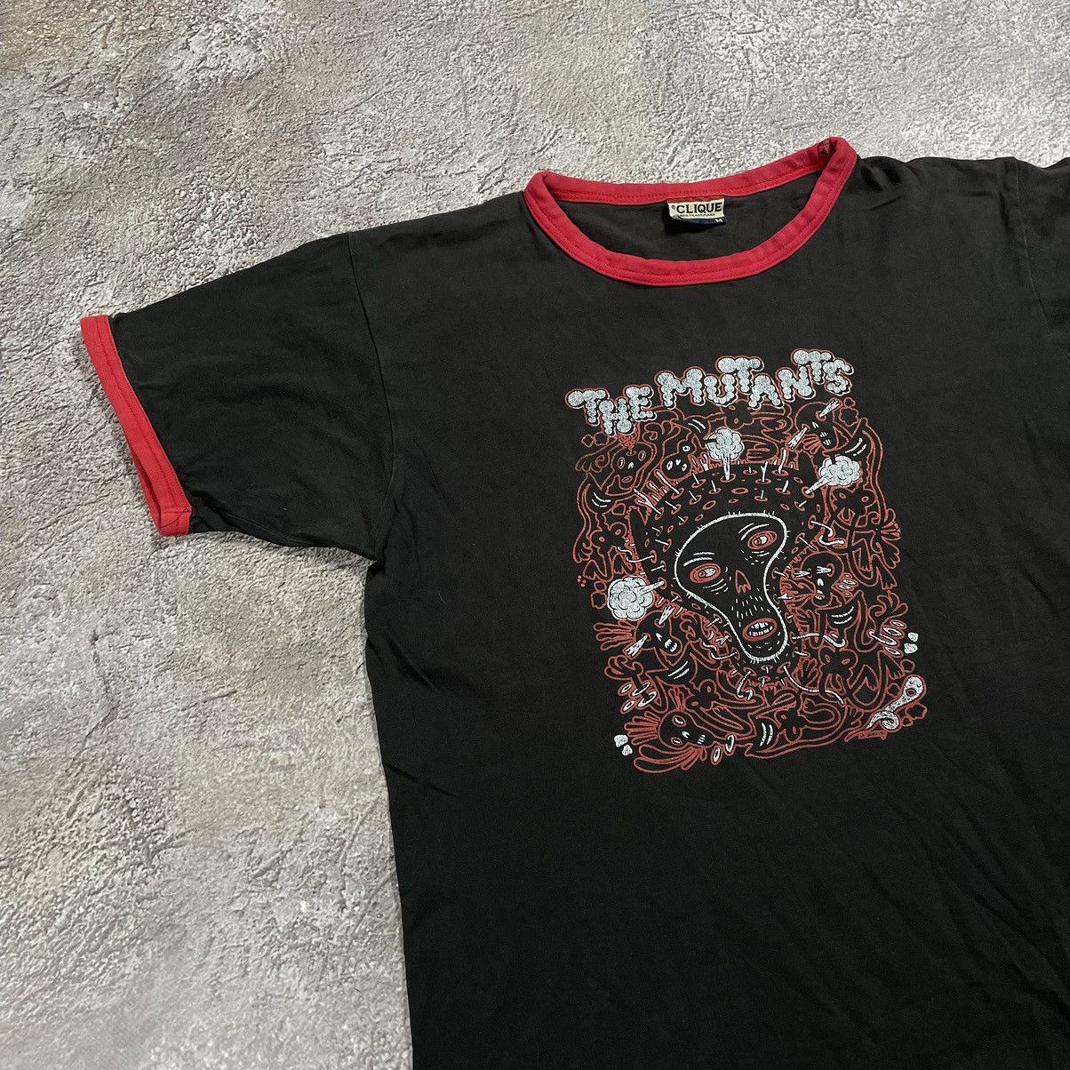 Vintage Vintage The Mutants Graphic Tee Thrashed Horror Grunge M Size US M / EU 48-50 / 2 - 3 Thumbnail