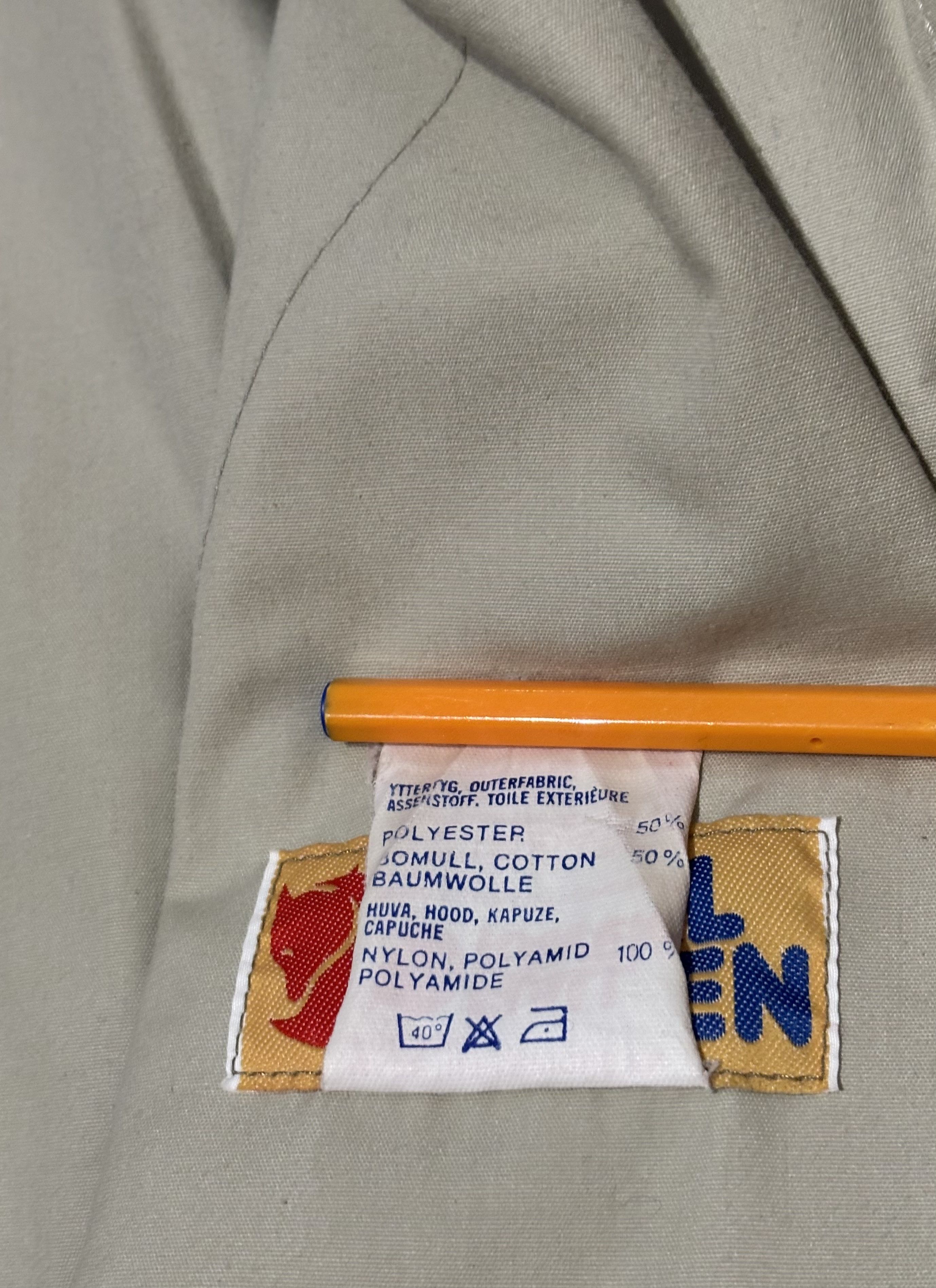 Fjallraven Fjallraven jacket vintage size. 54 Size US L / EU 52-54 / 3 - 22 Thumbnail