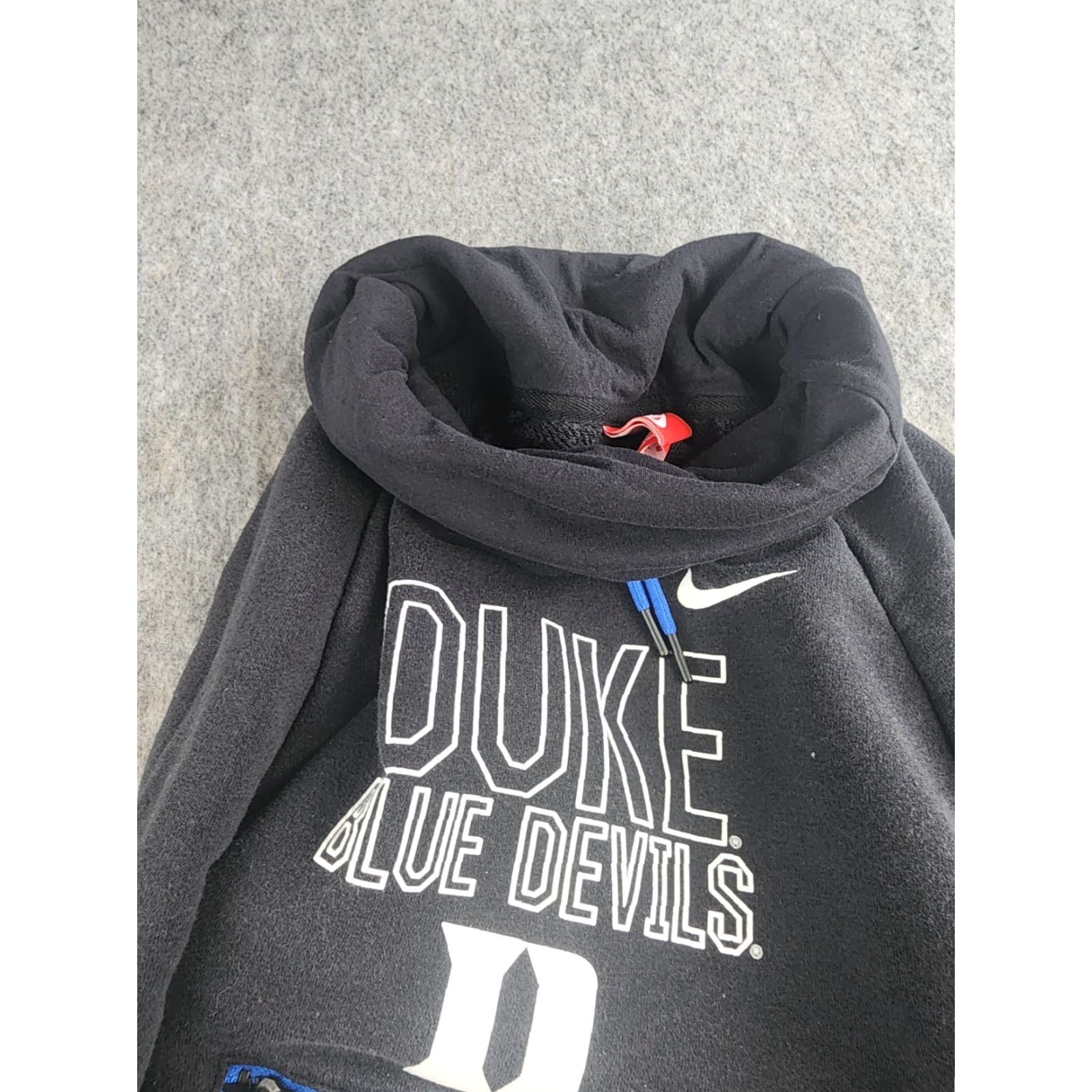 Nike VINTAGE Nike Red Sweatshirt Duke Blue Devils Cowl Neck Pullover Sz Small Mens Long Sleeve Drawstring Red/Blue Cotton, Cotton Blend, Polyester Sports Size US S / EU 44-46 / 1 - 5 Thumbnail