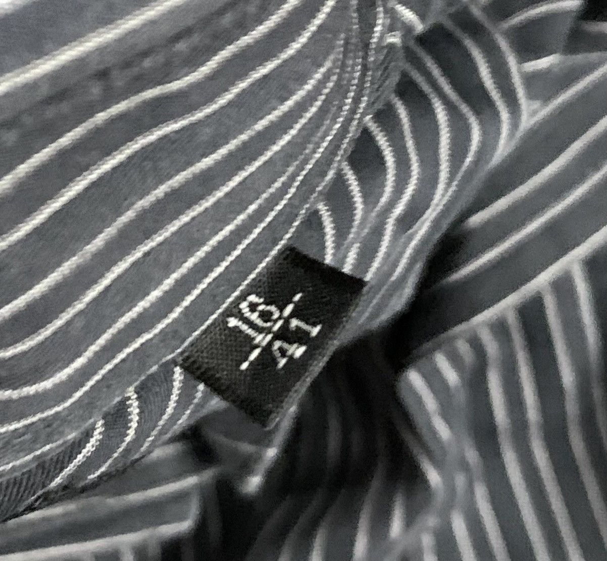 Balenciaga Balenciaga Vintage Custom Sleeves Button Shirt Size US S / EU 44-46 / 1 - 7 Thumbnail