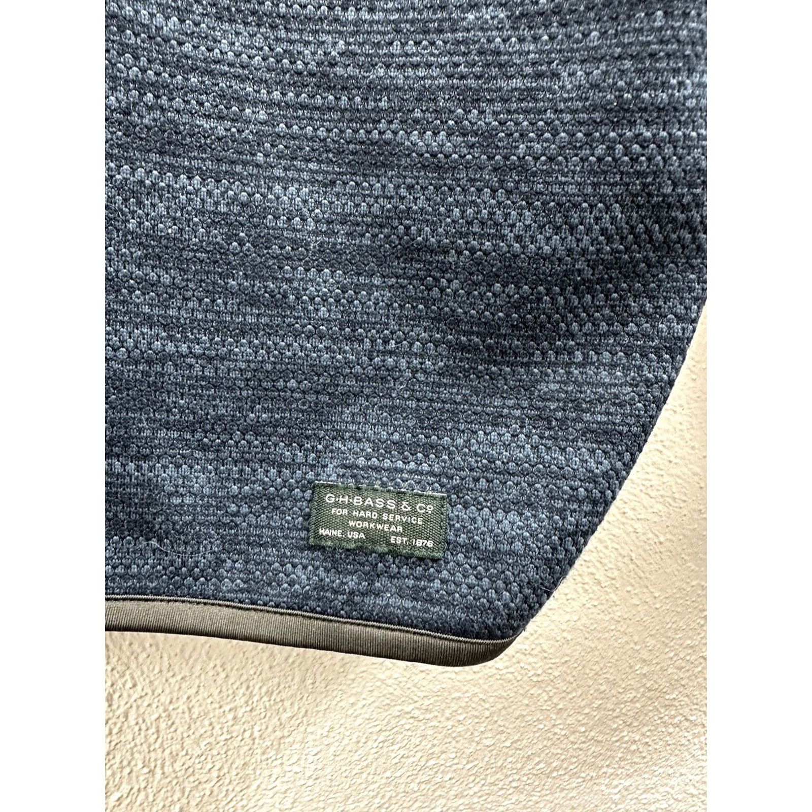 Vintage G.H Bass & Co Mens Sweater XL Blue Gray Fleece 1/4 Button Up Pullover Hoodie Size US XL / EU 56 / 4 - 4 Thumbnail