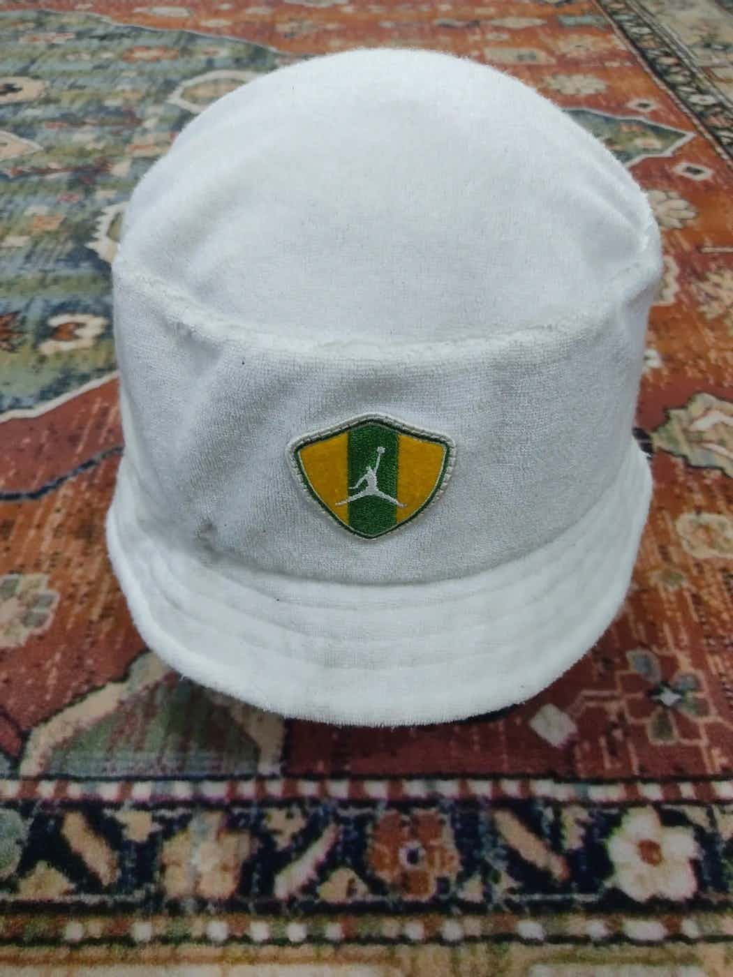 image of Jordan Vintage Air Jordan Bucket Hat in Mix, Men's