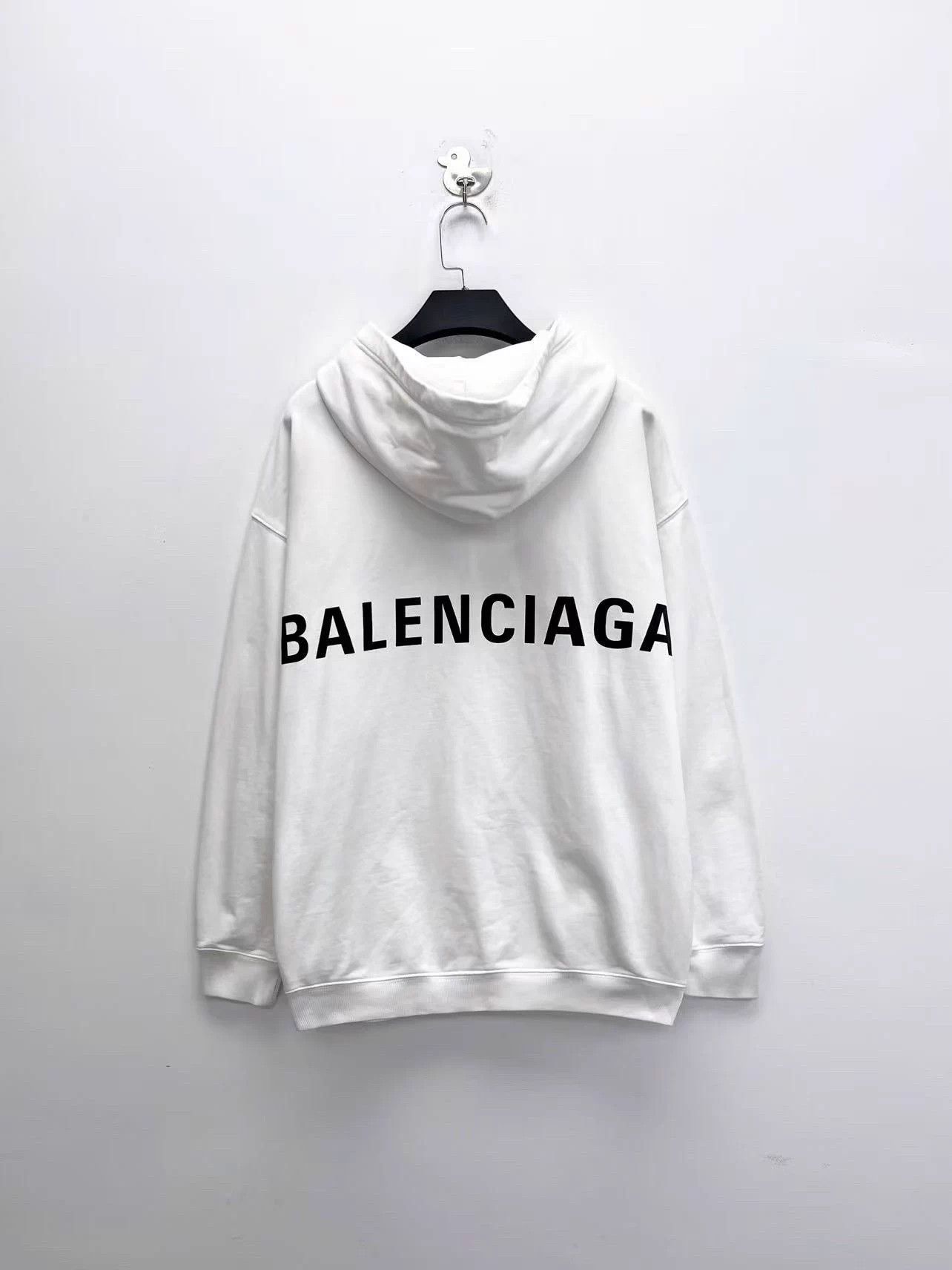 Balenciaga Balenciaga White Back Big Logo Hoodie OS M Size M / US 6-8 / IT 42-44 - 1 Thumbnail