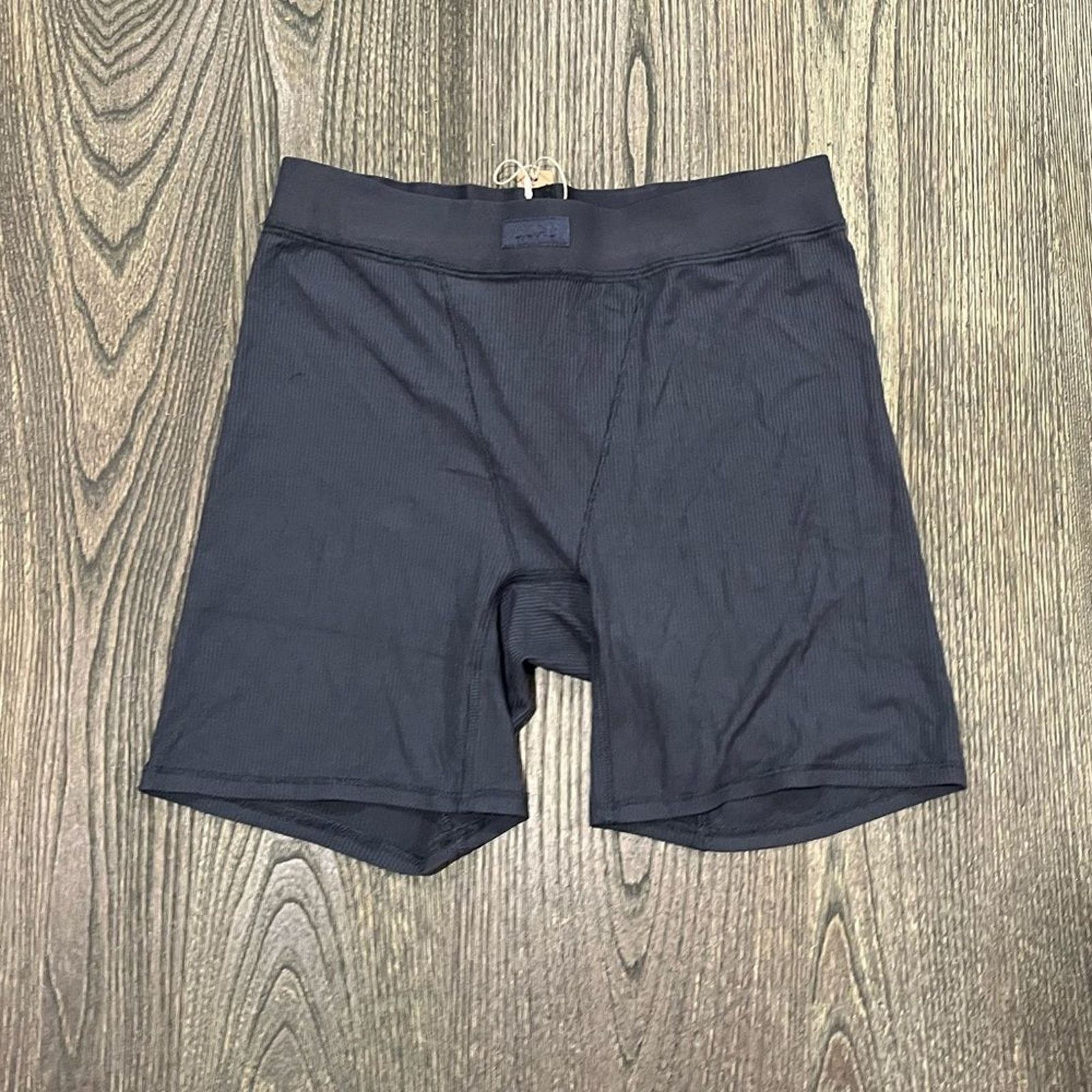 SKIMS NWT Skims Bpyfriend Boxer Elastic Waistband Panel Onyx Sz S Size 25" / US 0 / IT 36 - 1 Thumbnail
