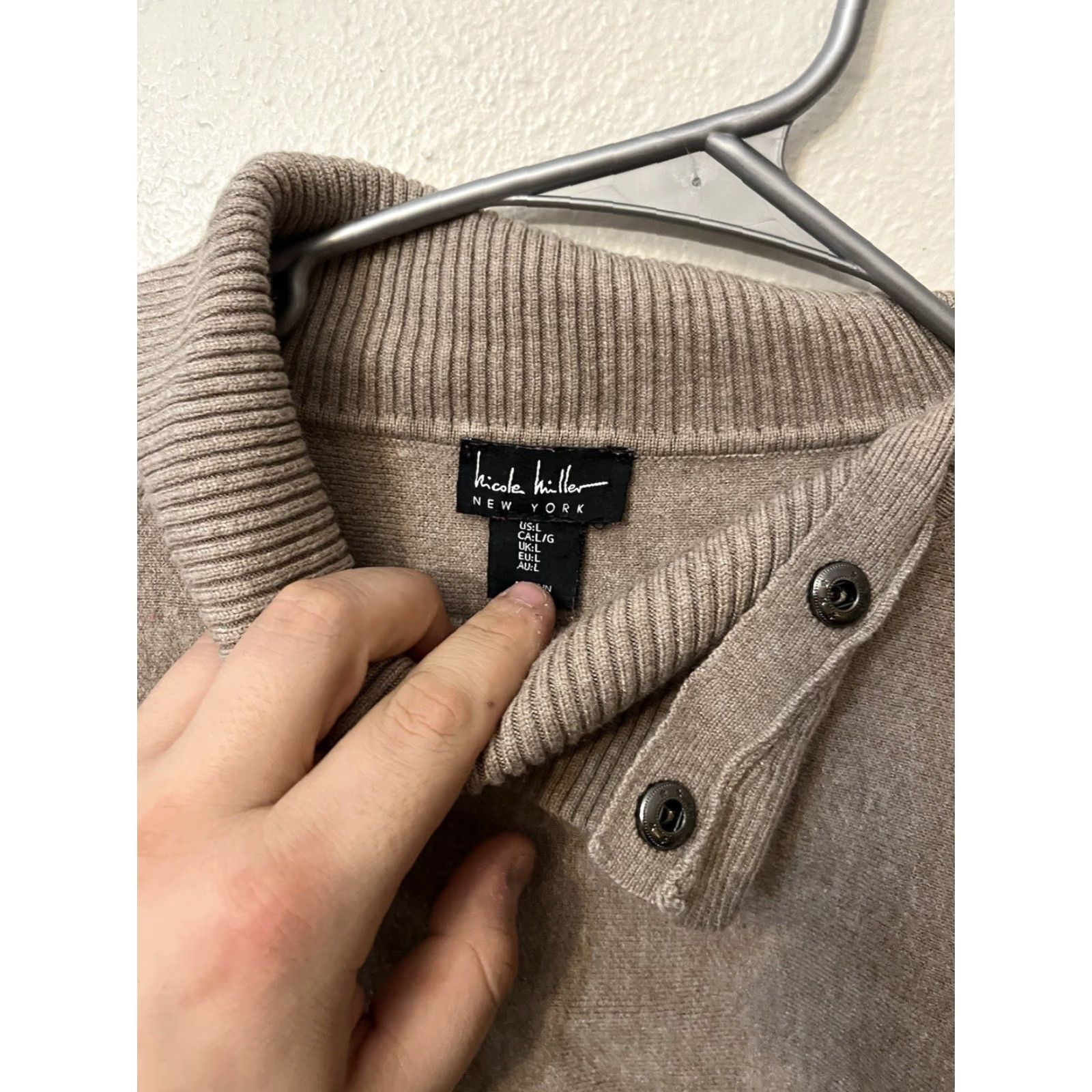 Nicole Miller Nicole Miller New York Sueters Beige Size Large Long Sleeve Size L / US 10 / IT 46 - 3 Thumbnail