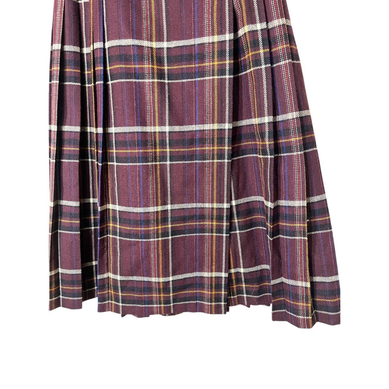 Jaeger Vintage Jaeger Wool Blend Pleated Plaid Tartan Midi Skirt Size 6 Maroon Size 28" / US 6 / IT 42 - 3 Thumbnail