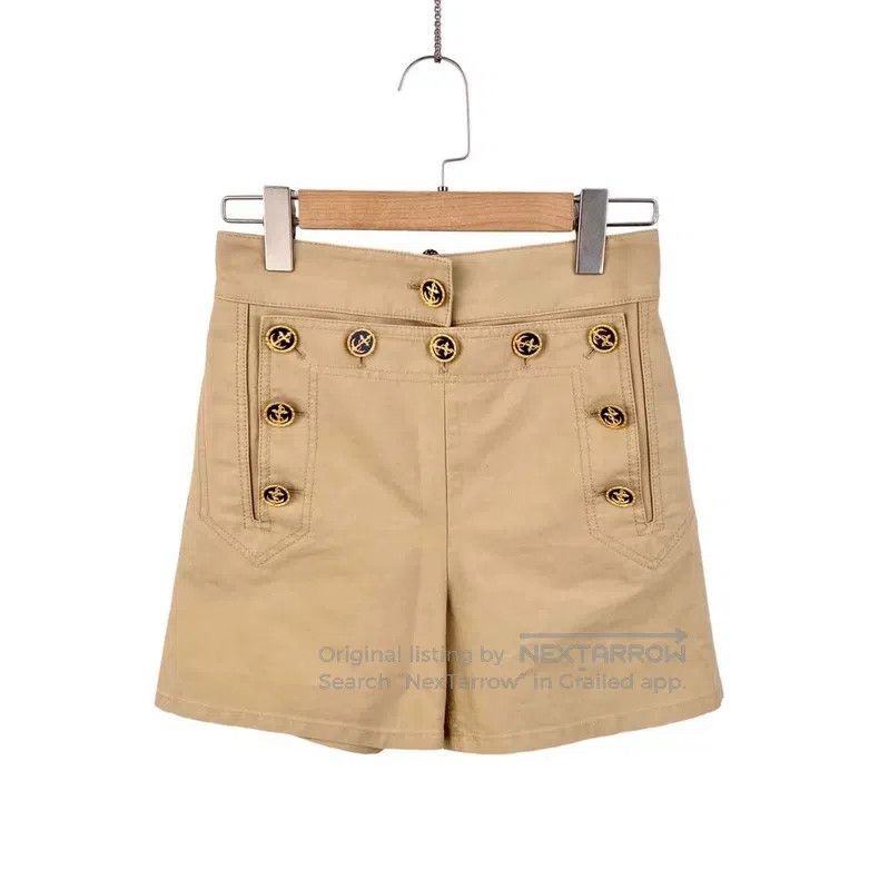 Louis Vuitton Louis Vuitton Cotton pirate button embellished beige short Size 33" - 1 Thumbnail