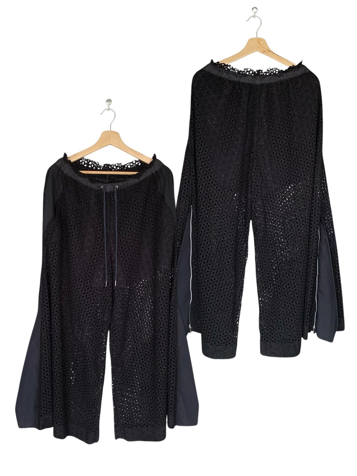 Sacai Sacai Mesh Black Wide-Leg Pants Size 30" / US 8 / IT 44 - 1 Thumbnail