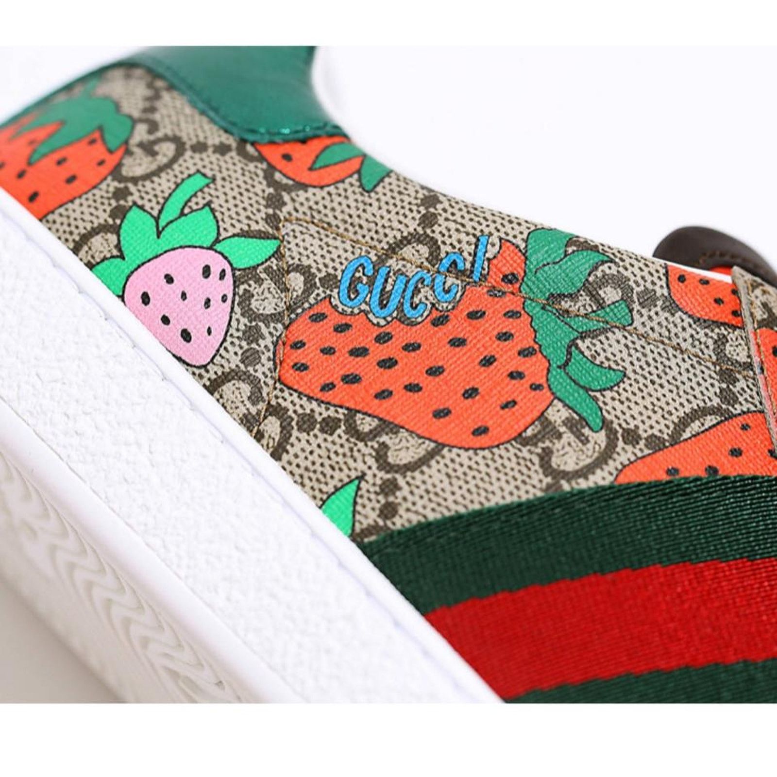 Gucci GUCCI Ace GG logo strawberry sneakers Size US 6 / IT 36 - 4 Thumbnail