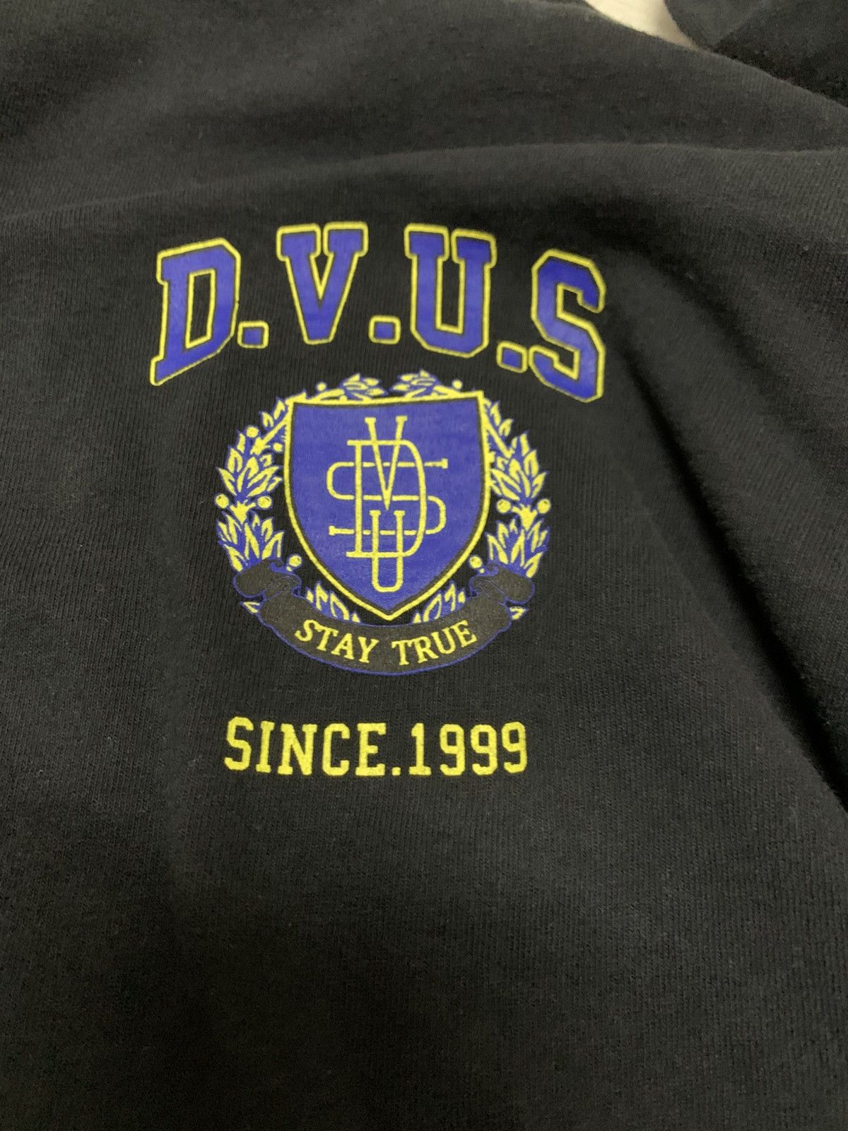Other Deviluse D.V.U.S college long sleeve Size US M / EU 48-50 / 2 - 3 Thumbnail