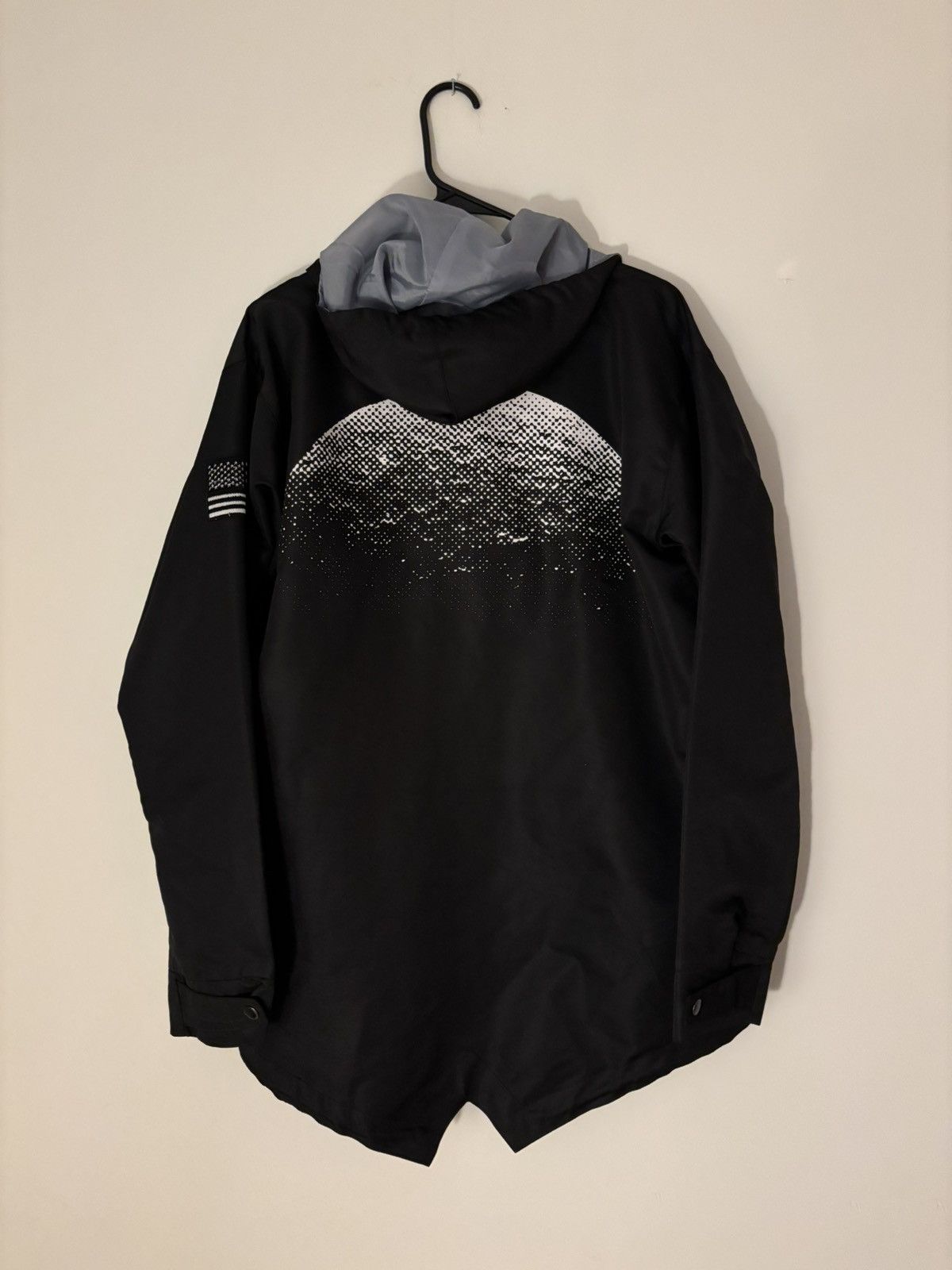Low Key Industries LOW KEY INDUSTRIES MOON WINDBREAKER Size US L / EU 52-54 / 3 - 4 Thumbnail