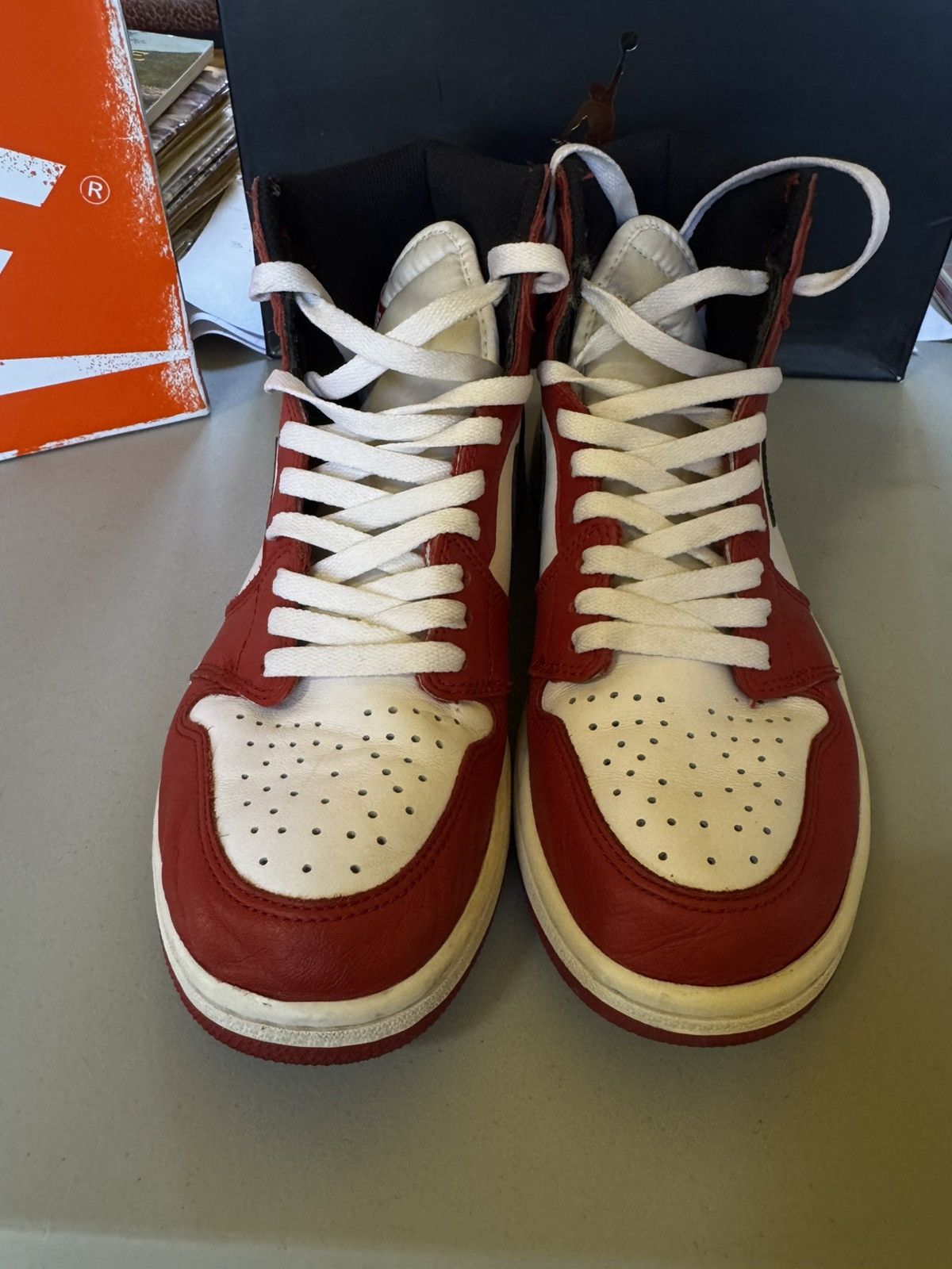 Jordan Brand Jordan 1 Chicago 2015 Size US 9.5 / EU 42-43 - 1 Thumbnail