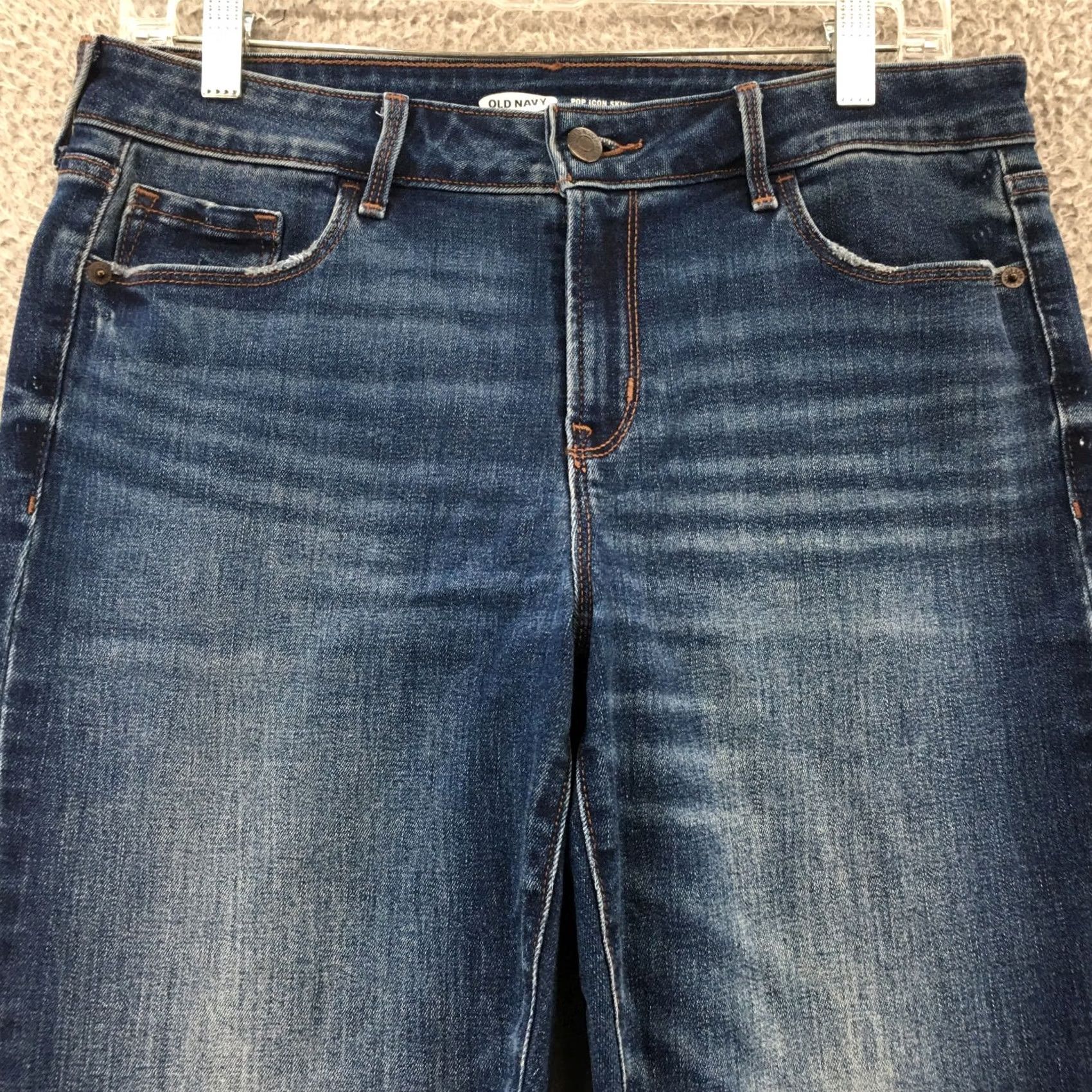 Old Navy Old Navy Skinny Jeans Womens 10 Blue Denim Mid Rise Dark Wash Zip Jeans Womens 10 Regular Zip 5-Pocket Denim Blue Leather? Size 32" / US 10 / IT 46 - 2 Thumbnail