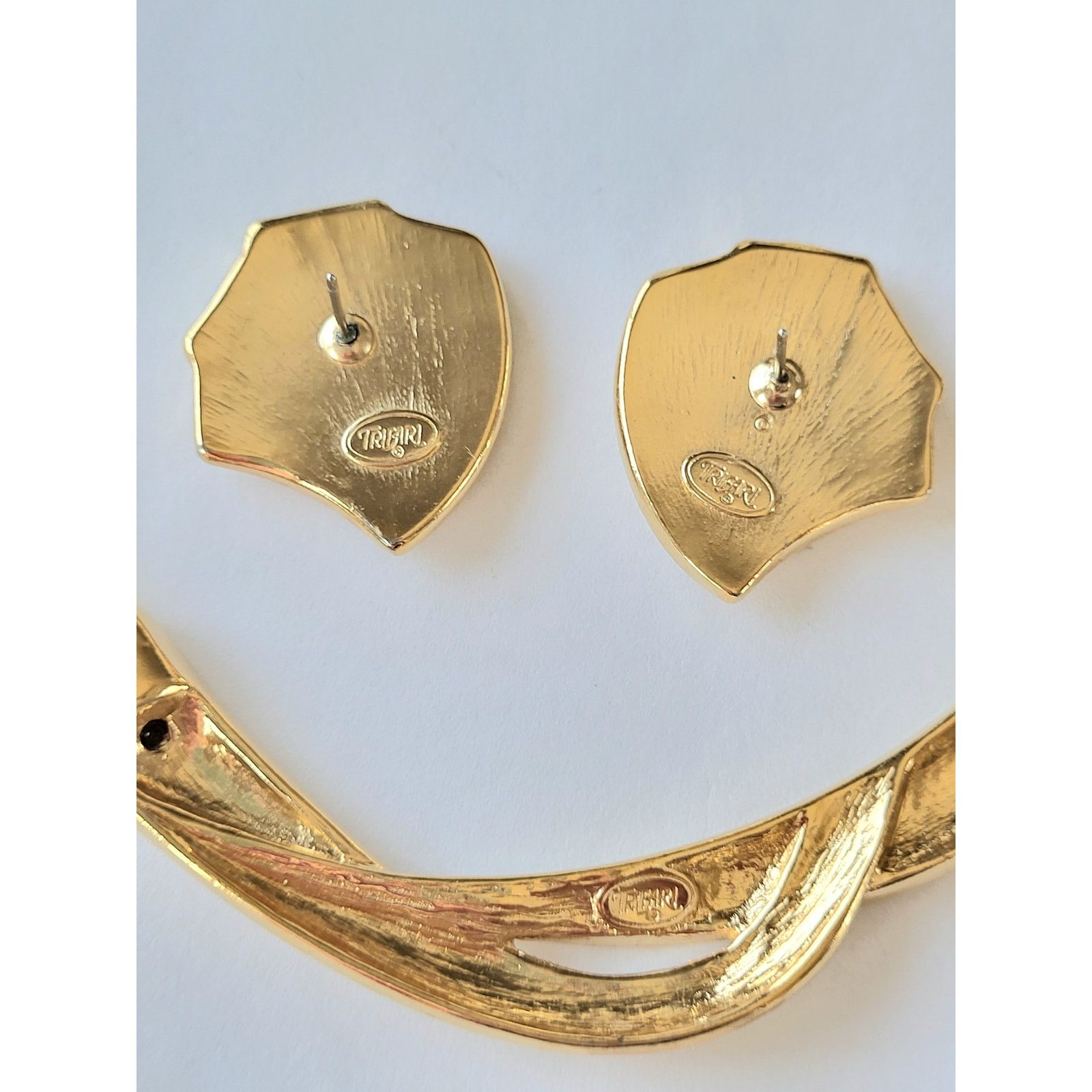 & Other Stories Vintage Glamour: Signed Trifari Set Gold Cream Enamel MCM Size ONE SIZE - 4 Thumbnail