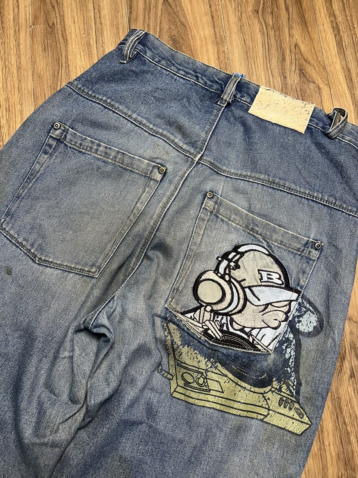 School of Hard Knocks Vintage Baggy DJ Graphic Jeans Y2K(43)