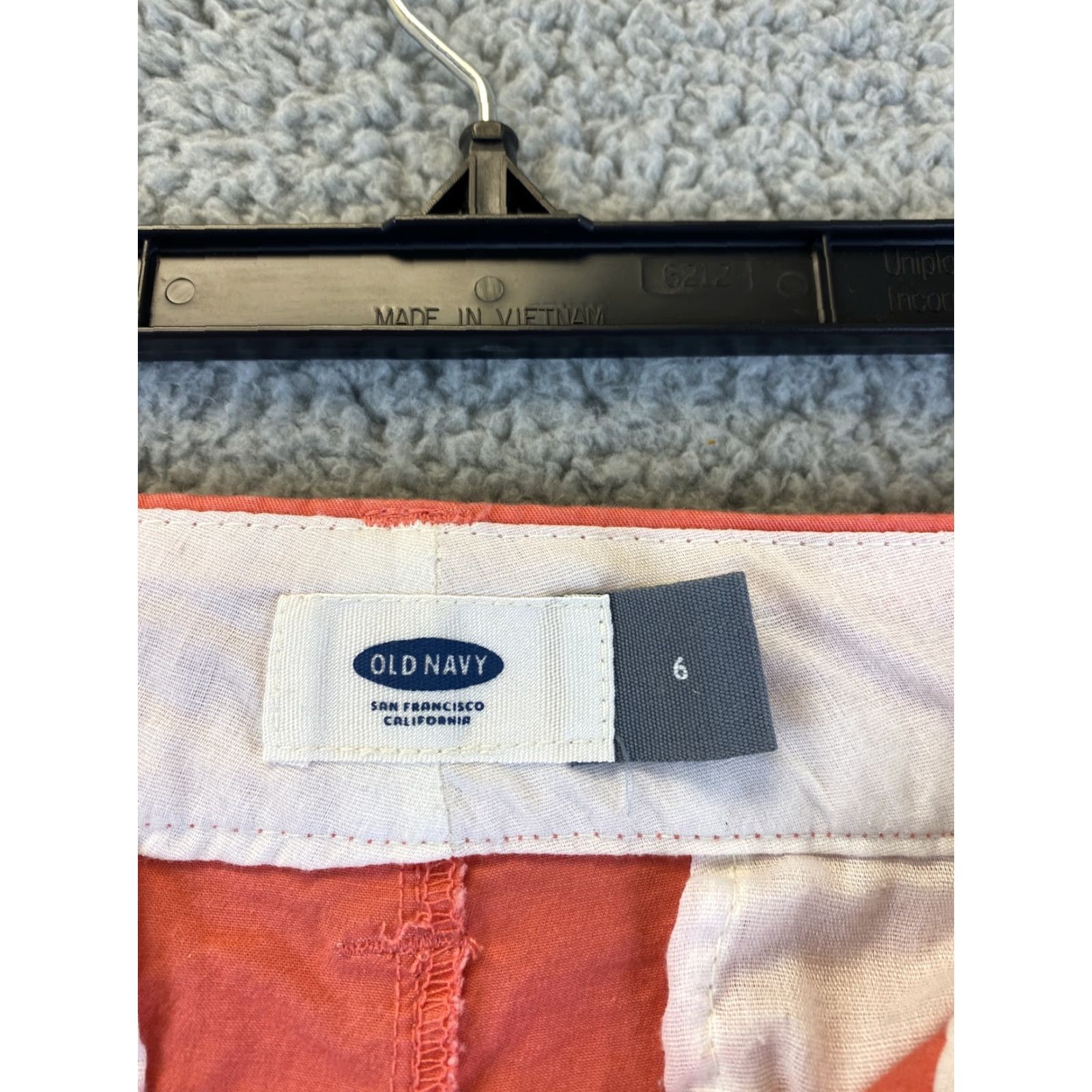 Old Navy Old Navy Women's Coral Orange Cotton Chino Shorts Size 6 Casual Summer Beach Classic Size 28" / US 6 / IT 42 - 5 Thumbnail