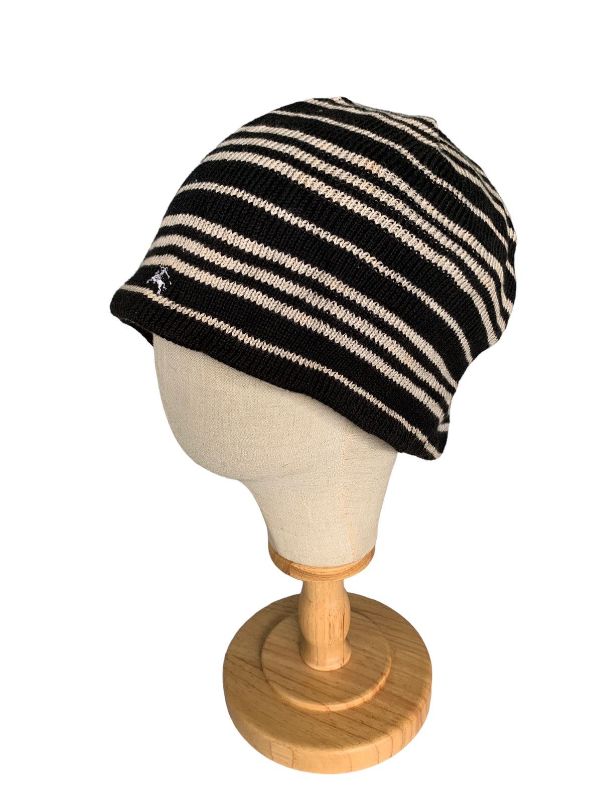 Burberry Burberrys Black Label Stripe Black And White Beanie Hats Size ONE SIZE - 2 Thumbnail