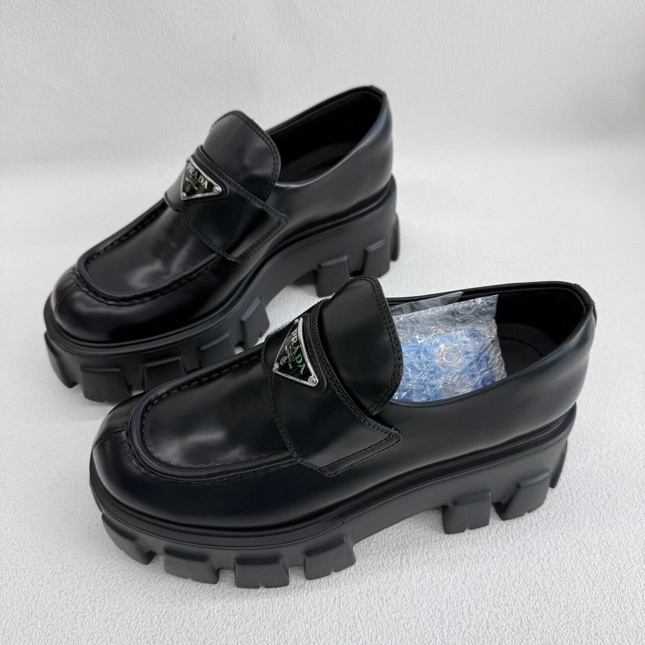 Prada Prada Black Lowtop Sneakers us_5 Women Size US 5 / IT 35 - 1 Thumbnail
