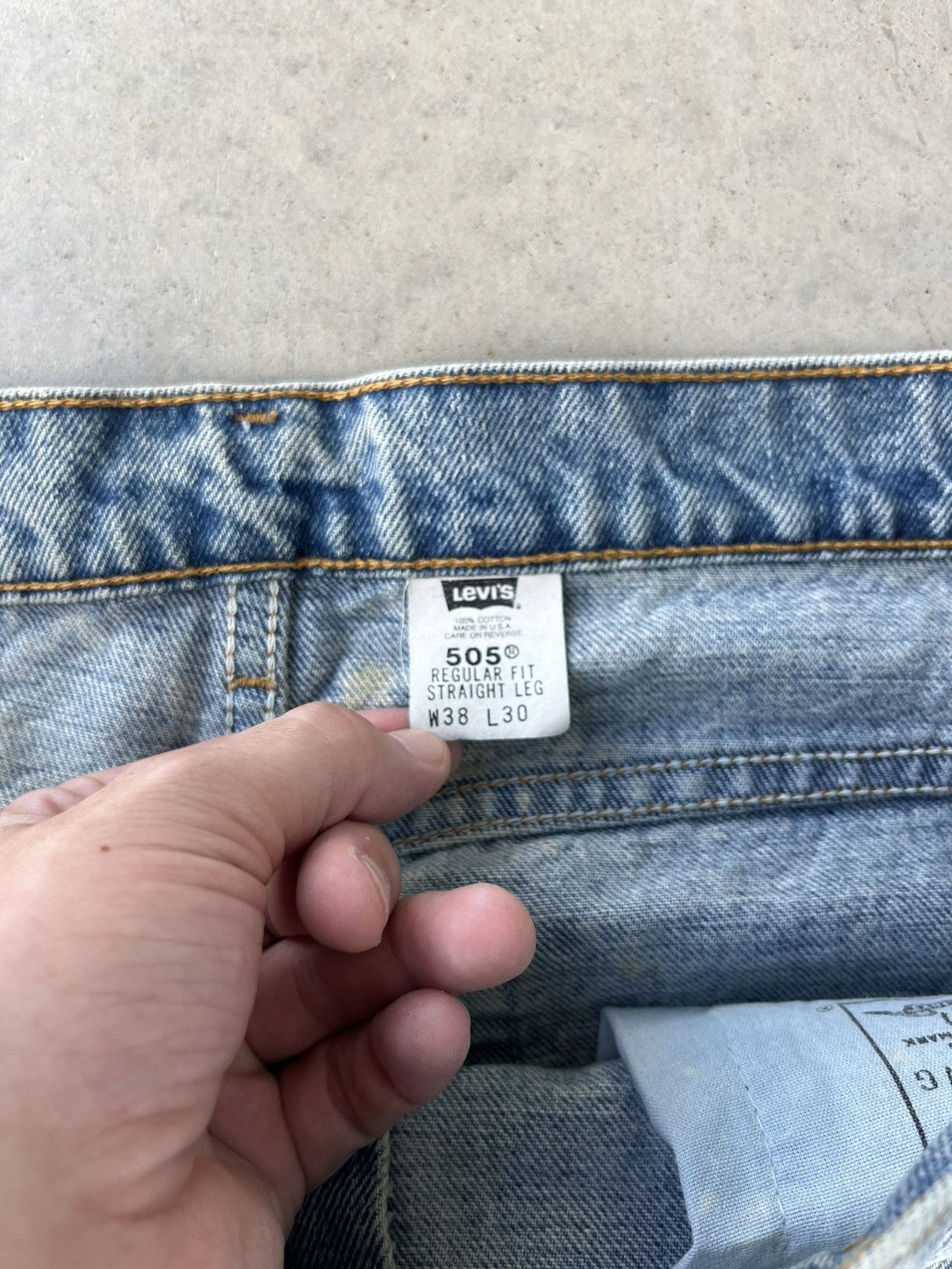 Levi's Vintage 90s Levi’s 505 Faded Denim Jeans Size US 37 - 6 Thumbnail