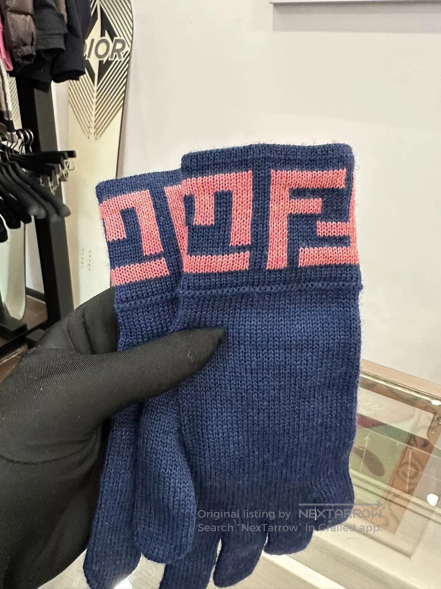 Fendi Fendi Pink Double F Logo Navy Wool Gloves. Size ONE SIZE - 3 Thumbnail