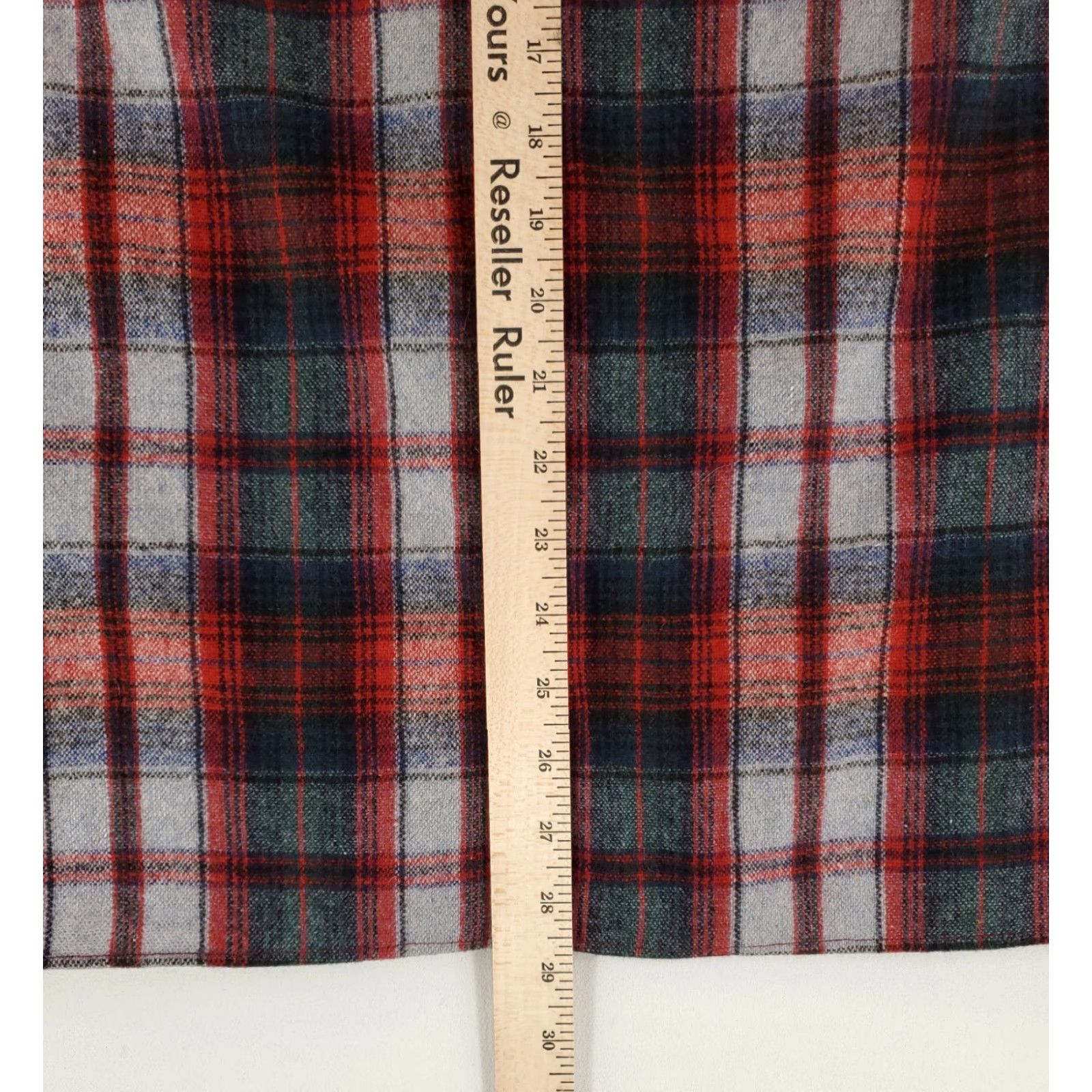 Arrow Arrow Button Up Shirt Wool Blend Flannel Loop Collar Multicolor Red Gray Blue Green Mens L Shirt Size US L / EU 52-54 / 3 - 7 Thumbnail
