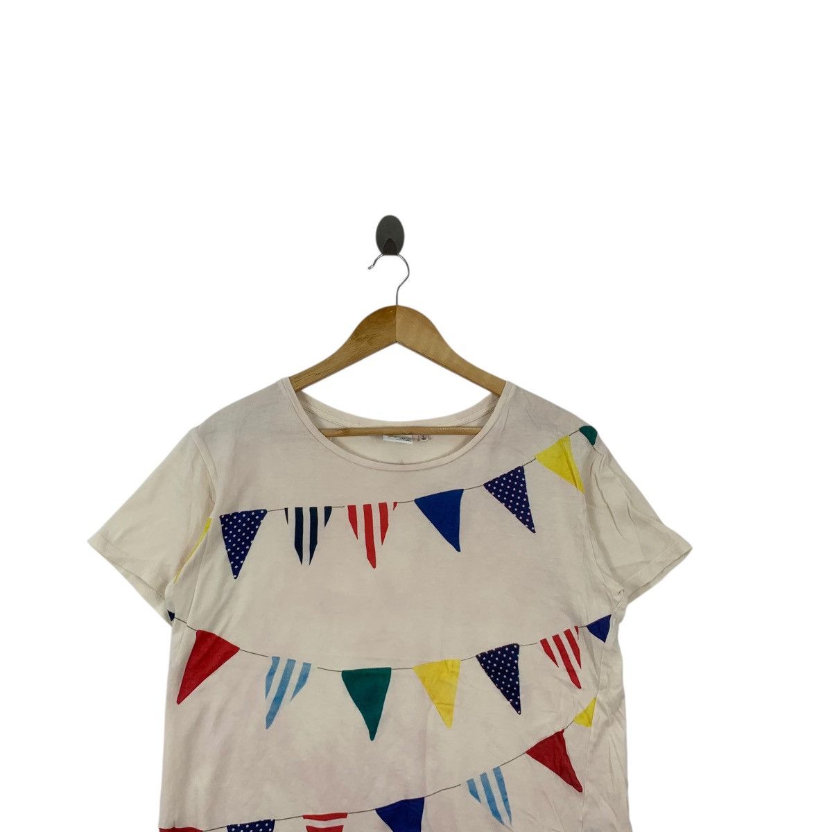 Uniqlo UNIQLO x E.M JAPAN Happy Project 2013 Collection Tee Shirt Size L / US 10 / IT 46 - 2 Thumbnail