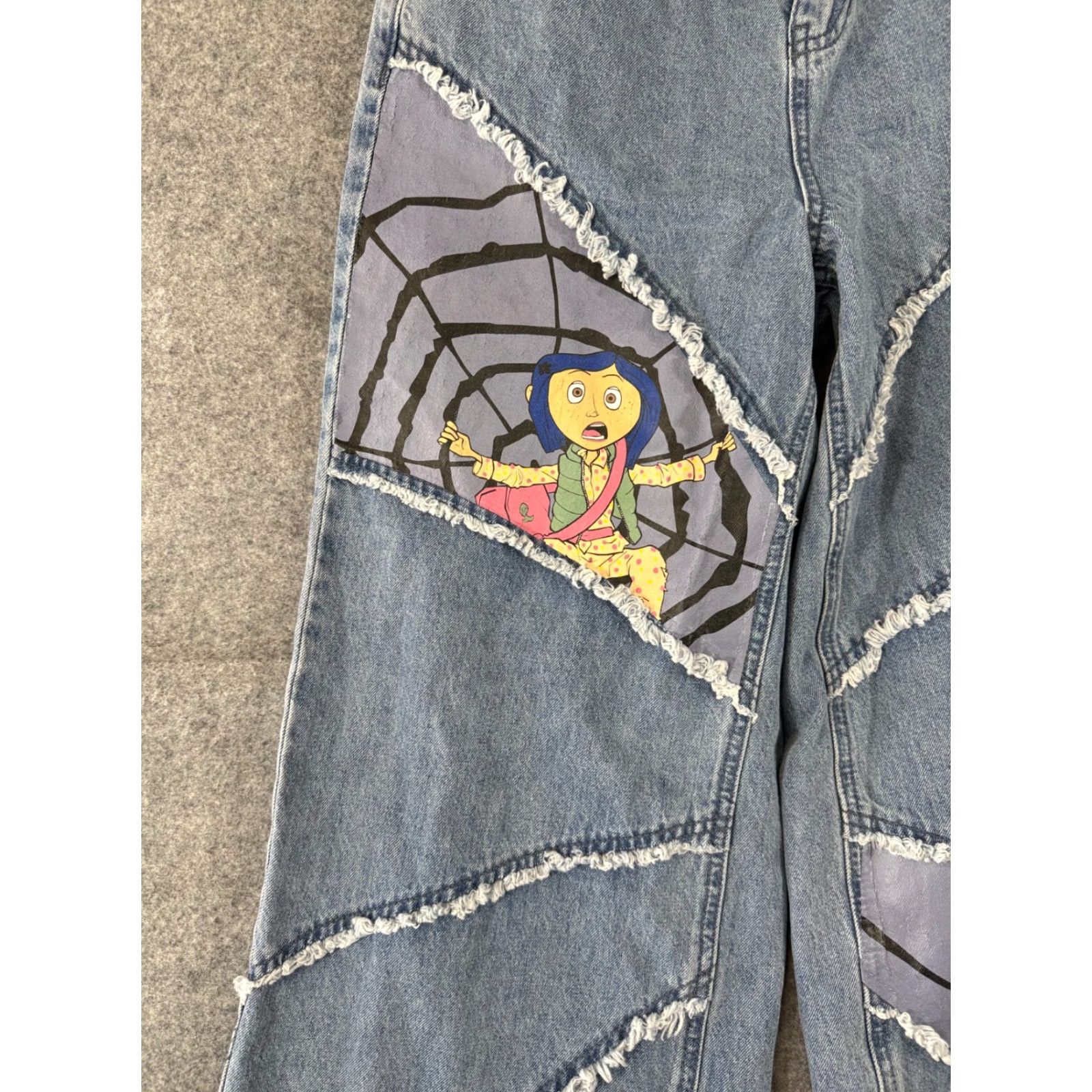 Hot Topic Hot Topic Coraline Jeans Womens 1 (26 x 32) Blue Denim Wide Leg Patchwork Charm Size 25" / US 0 / IT 36 - 4 Thumbnail