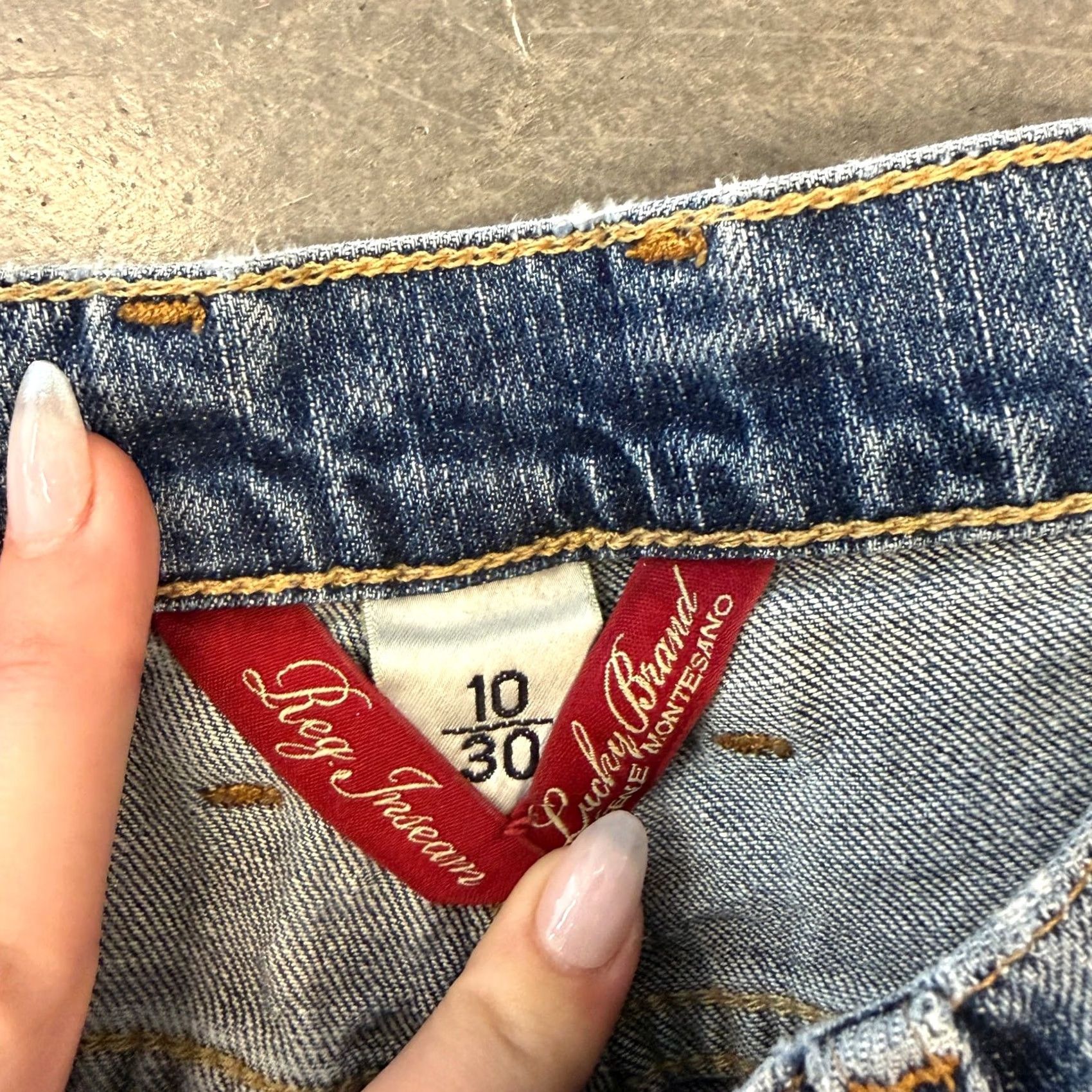 Lucky Brand VINTAGE Y2K Lucky Brand Cut Off Bermuda Denim Jean Shorts Women’s 10/30 Blue Boys Girls Mens Size 30" / US 8 / IT 44 - 3 Thumbnail