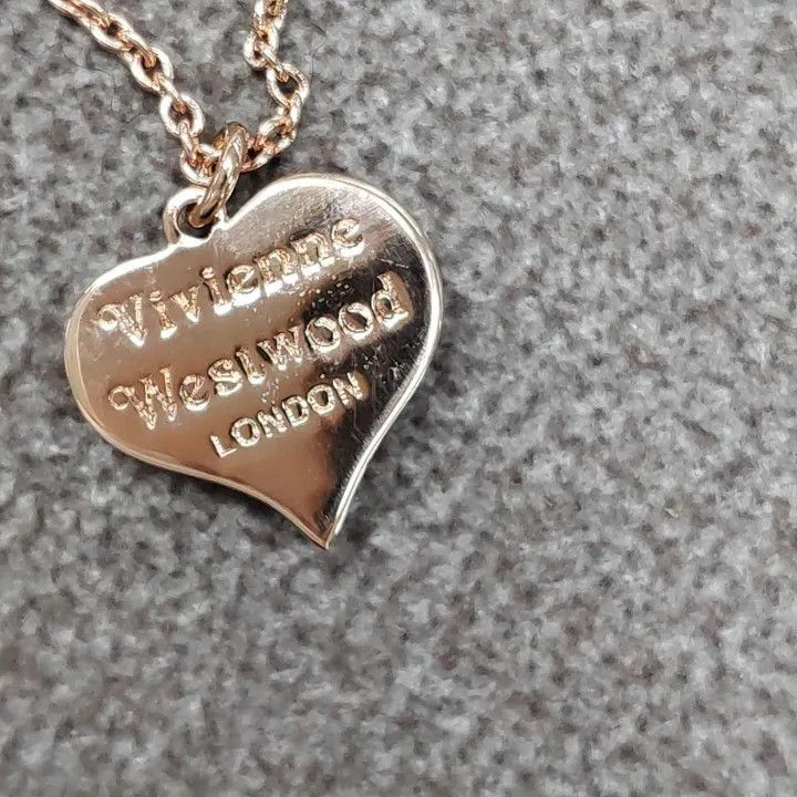 Vivienne Westwood Vivienne Westwood Pink Heart Pearl Necklace Size ONE SIZE - 7 Thumbnail
