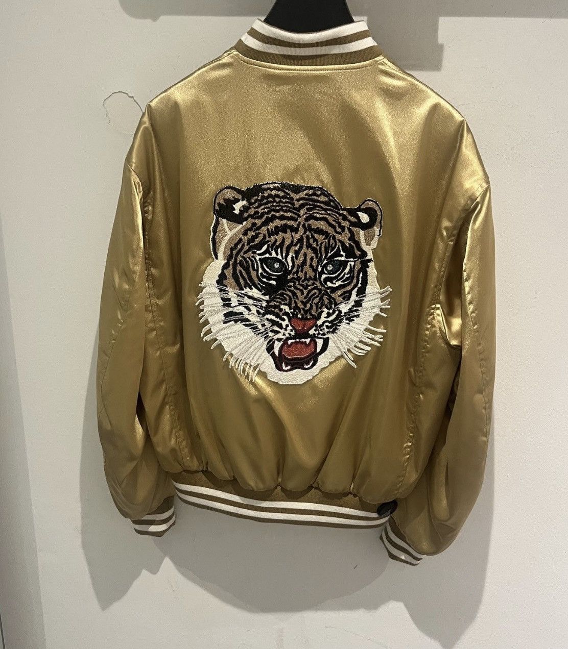 Celine Celine TIGER TEDDY JACKET IN SATIN Size US S / EU 44-46 / 1 - 1 Thumbnail